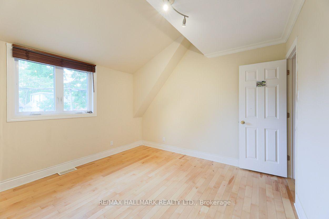 Photo 21 of 703 Craven Road, Toronto, Greenwood-Coxwell — HOMEH
