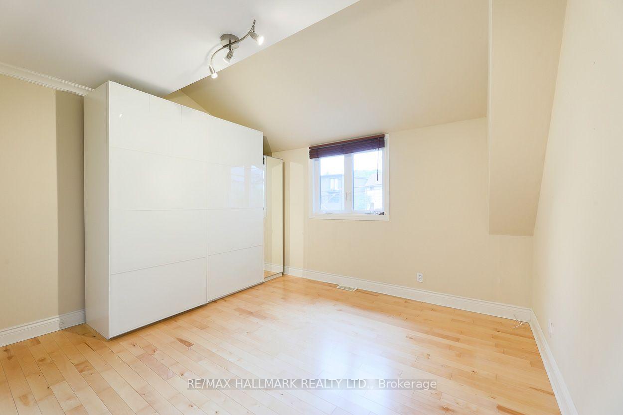 Photo 22 of 703 Craven Road, Toronto, Greenwood-Coxwell — HOMEH