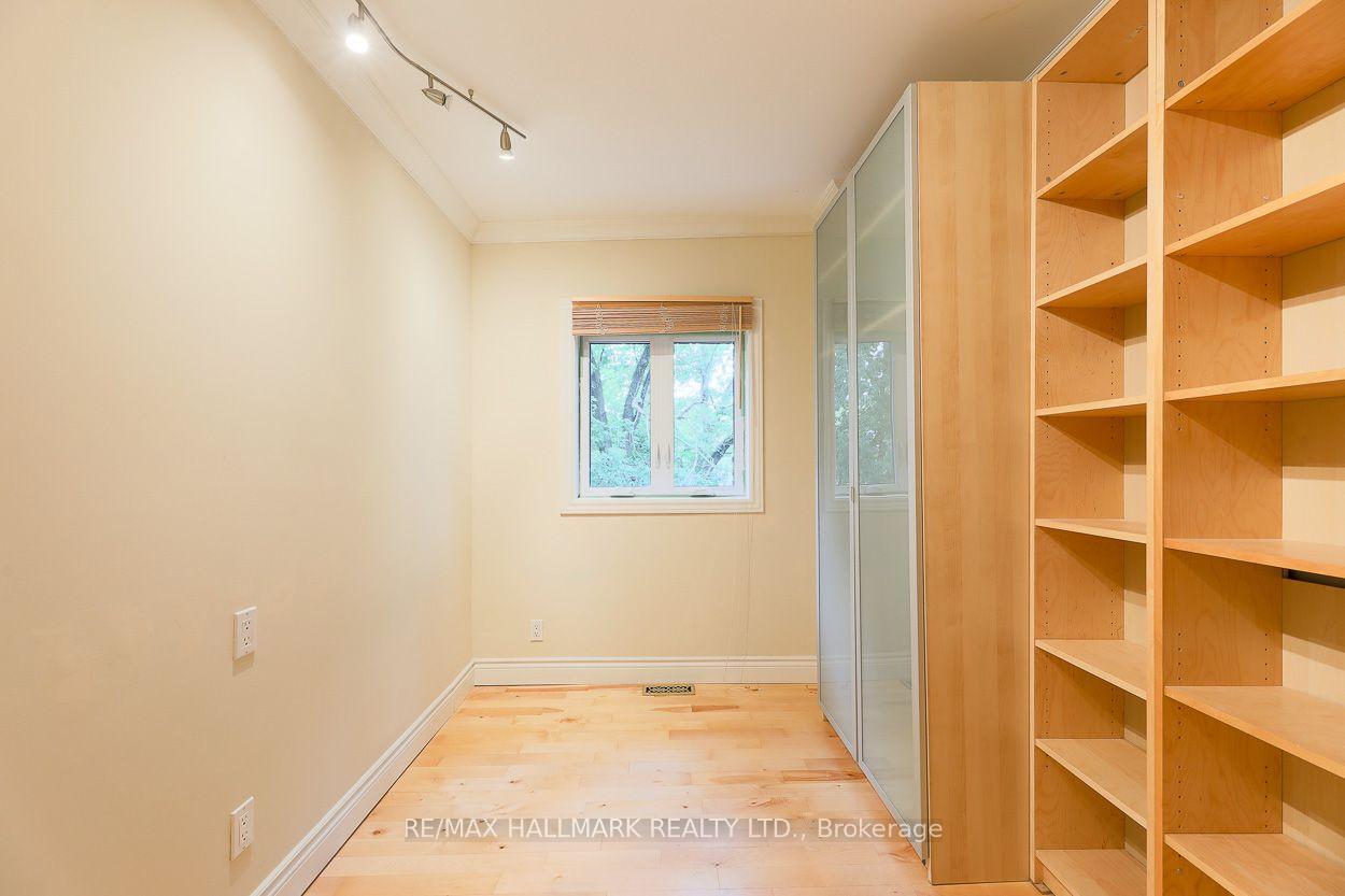 Photo 26 of 703 Craven Road, Toronto, Greenwood-Coxwell — HOMEH