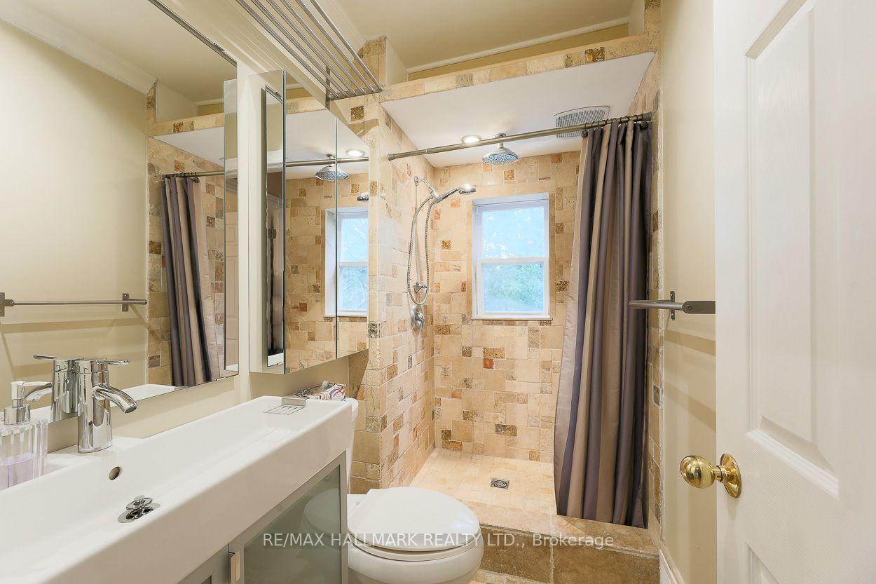 Photo 27 of 703 Craven Road, Toronto, Greenwood-Coxwell — HOMEH