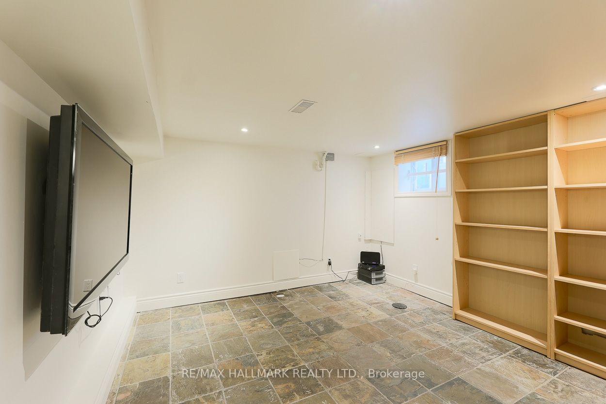 Photo 29 of 703 Craven Road, Toronto, Greenwood-Coxwell — HOMEH