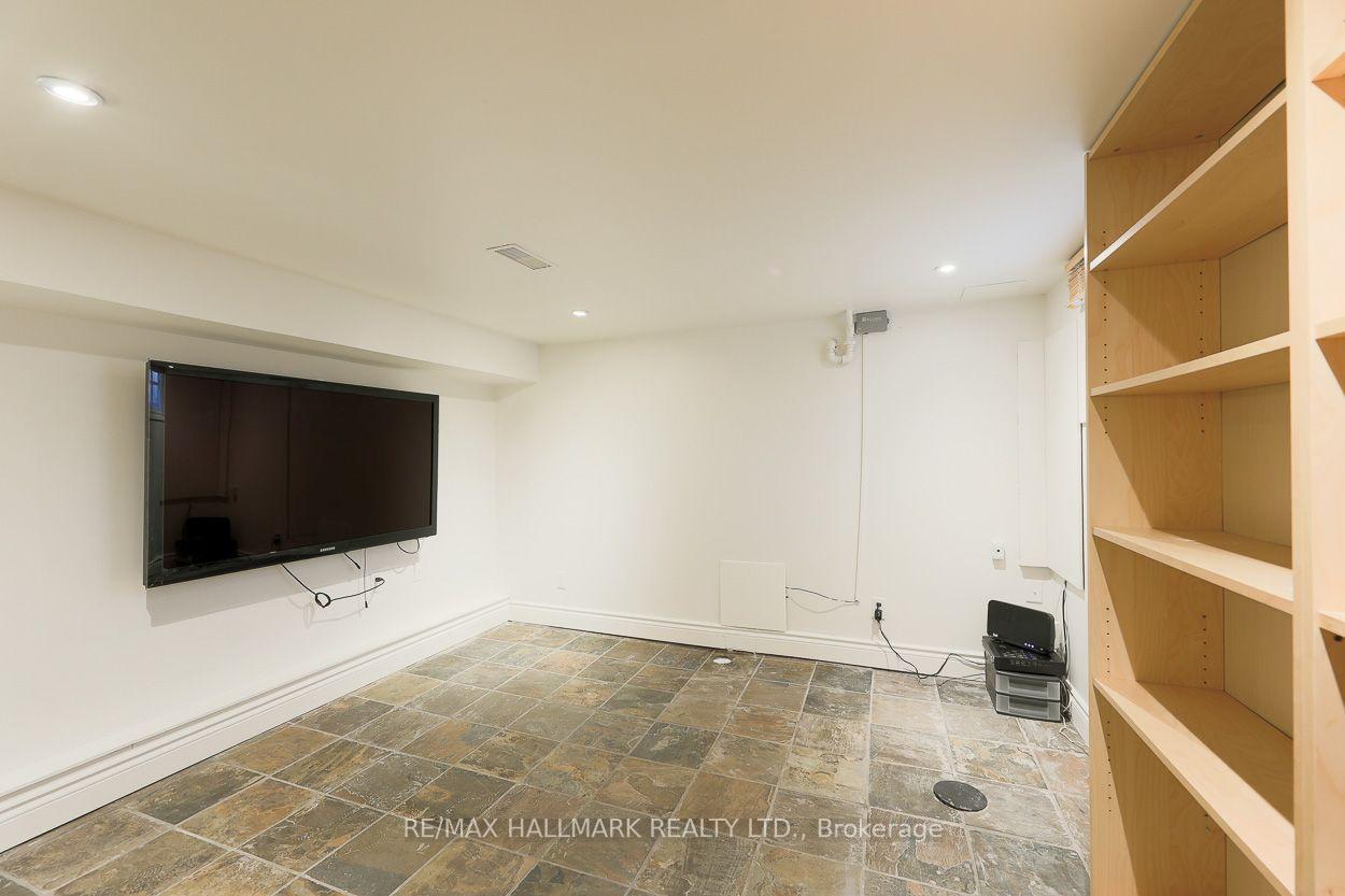 Photo 30 of 703 Craven Road, Toronto, Greenwood-Coxwell — HOMEH