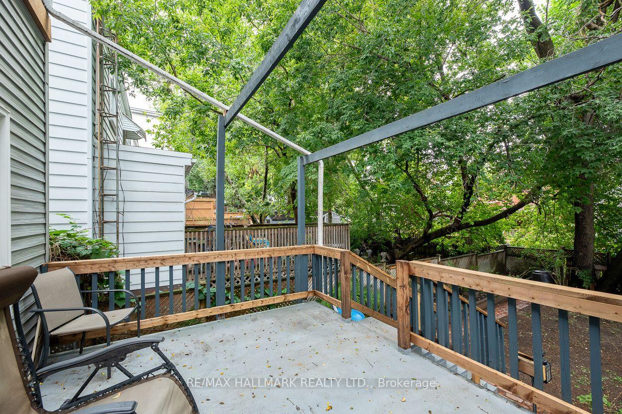 Photo 36 of 703 Craven Road, Toronto, Greenwood-Coxwell — HOMEH