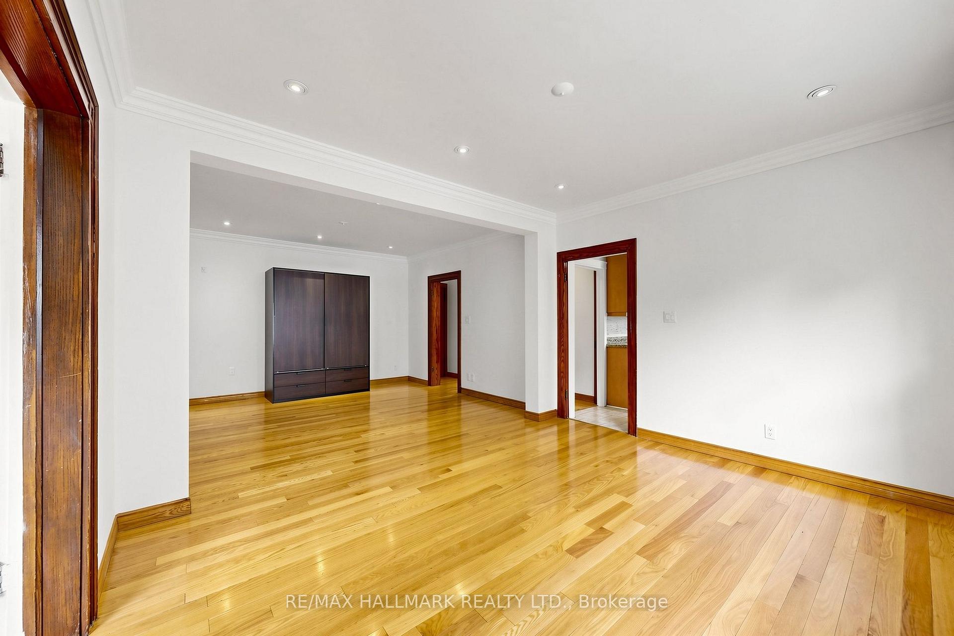 Photo 10 of Unit Main, 166 Cambridge Avenue, Toronto, Playter Estates-Danforth — HOMEH