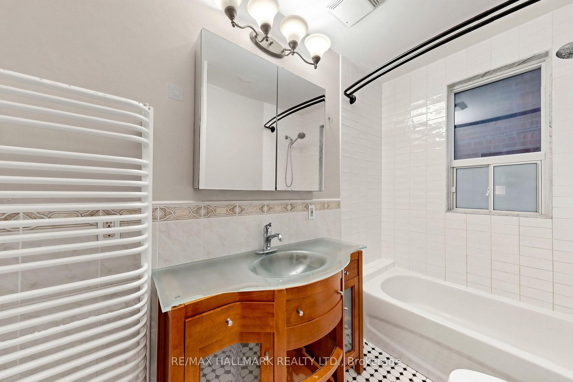 Photo 37 of Unit Main, 166 Cambridge Avenue, Toronto, Playter Estates-Danforth — HOMEH