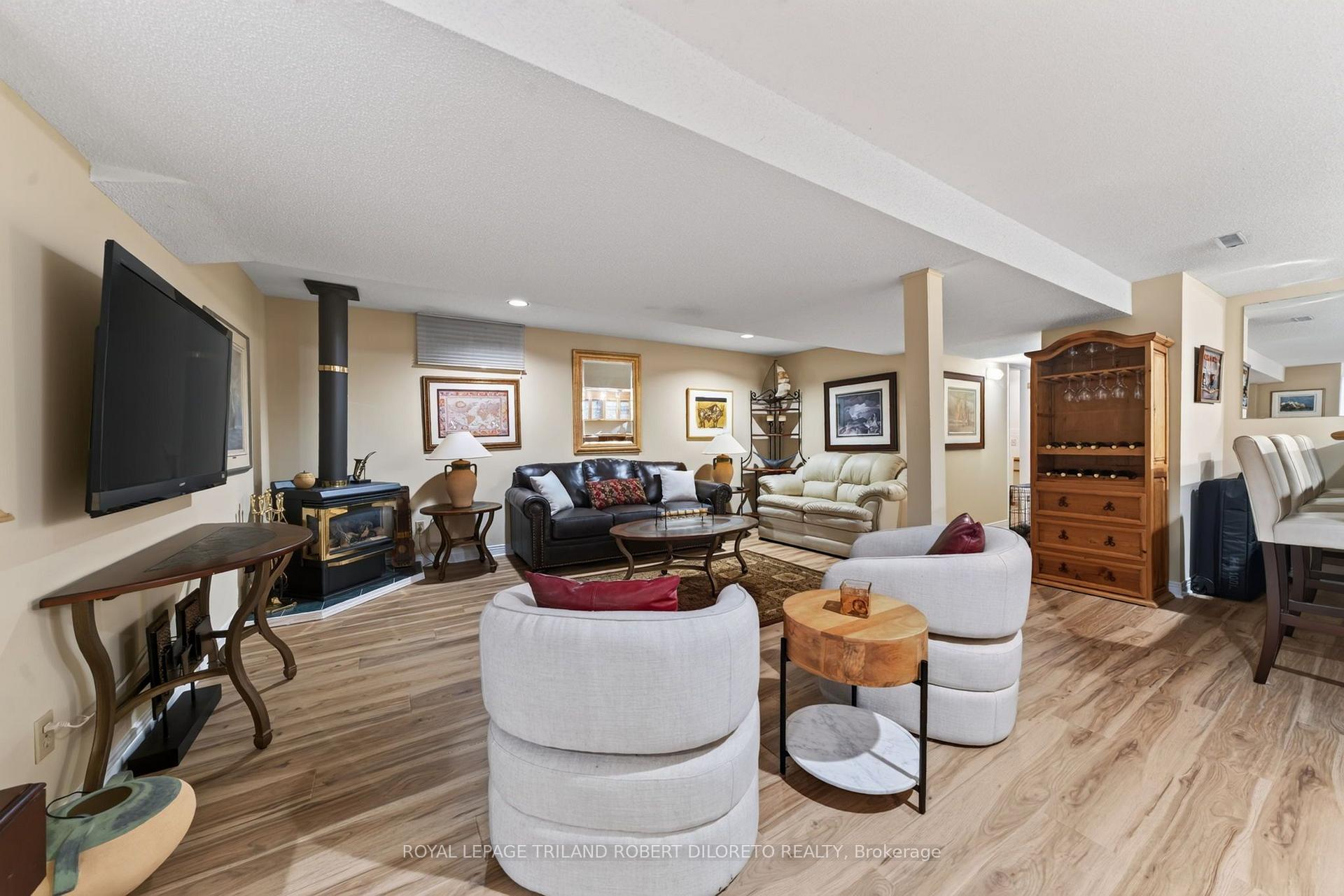 Photo 32 of 39 Westbrook Drive, Middlesex Centre, Kilworth — HOMEH