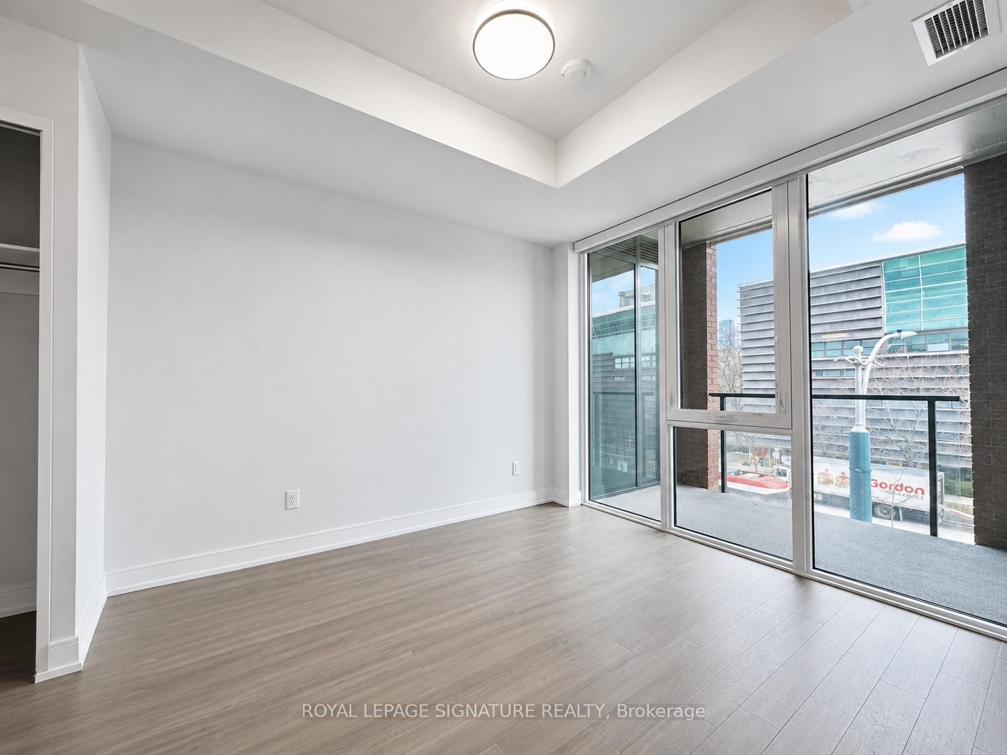Photo 10 of Unit 314, 664 Spadina Avenue, Toronto, University — HOMEH