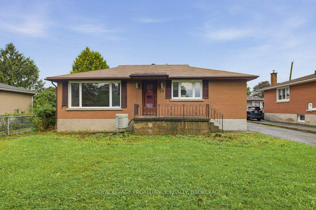 Photo 3 of 59 Campbell Crescent, Kingston, Central City West — HOMEH