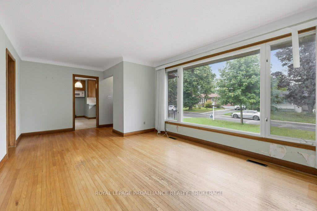Photo 7 of 59 Campbell Crescent, Kingston, Central City West — HOMEH