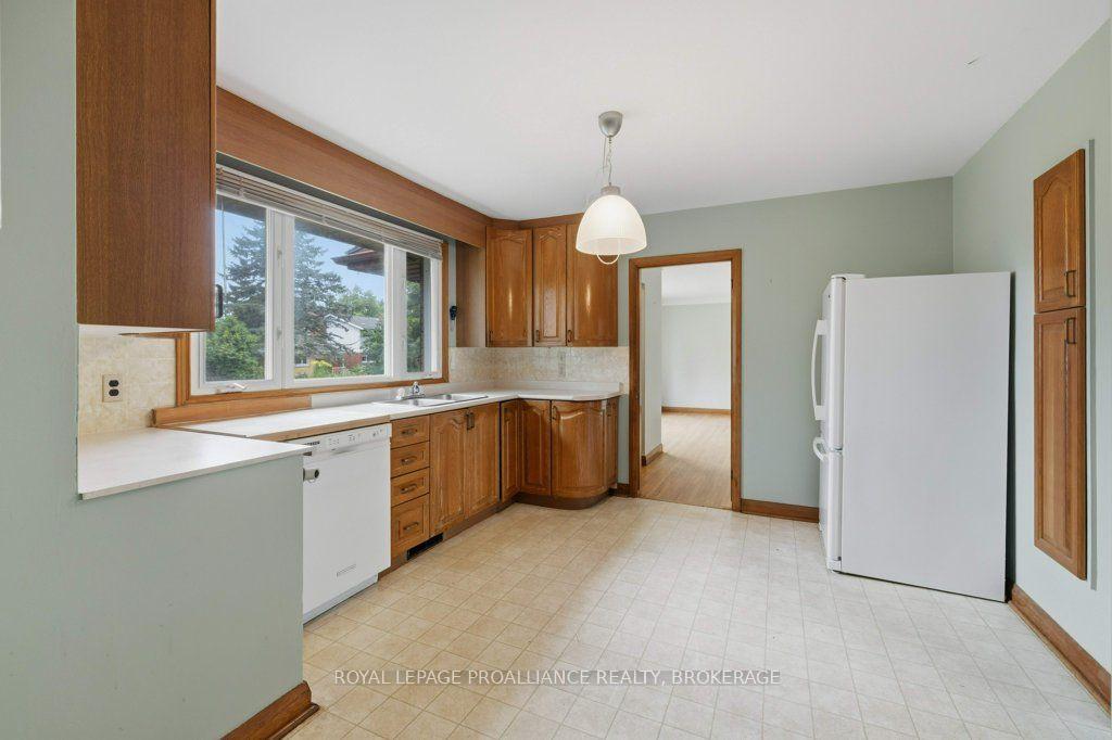Photo 9 of 59 Campbell Crescent, Kingston, Central City West — HOMEH