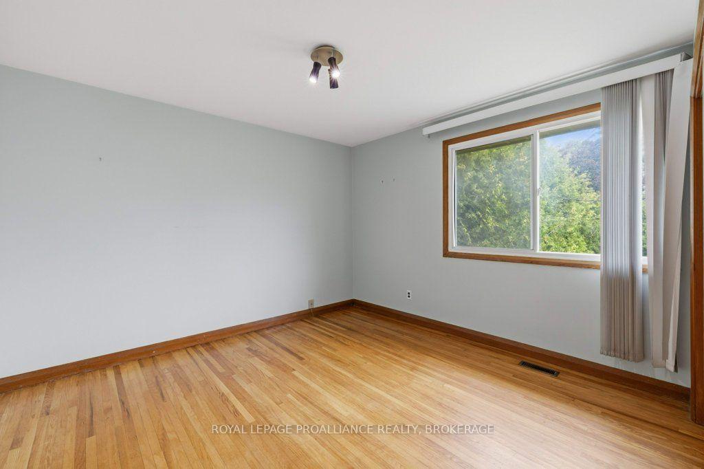 Photo 17 of 59 Campbell Crescent, Kingston, Central City West — HOMEH