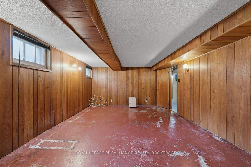 Photo 24 of 59 Campbell Crescent, Kingston, Central City West — HOMEH