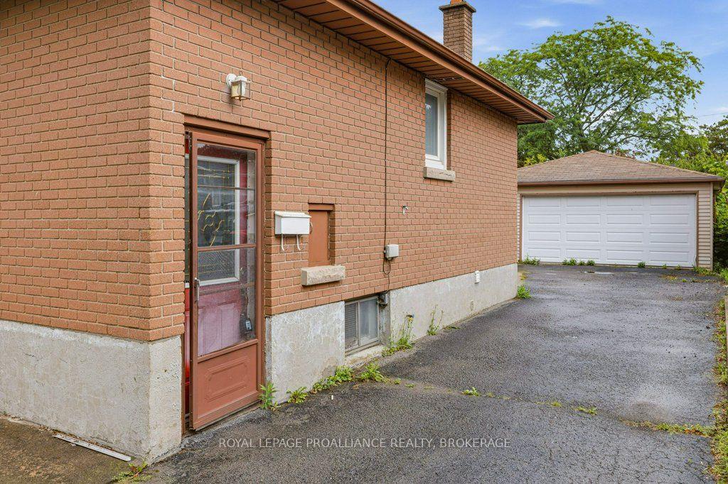 Photo 30 of 59 Campbell Crescent, Kingston, Central City West — HOMEH