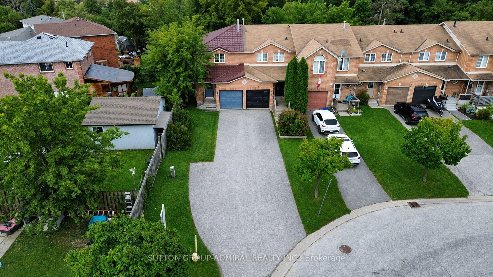 Photo 2 of 1 Seymour Crescent, Barrie, Holly — HOMEH