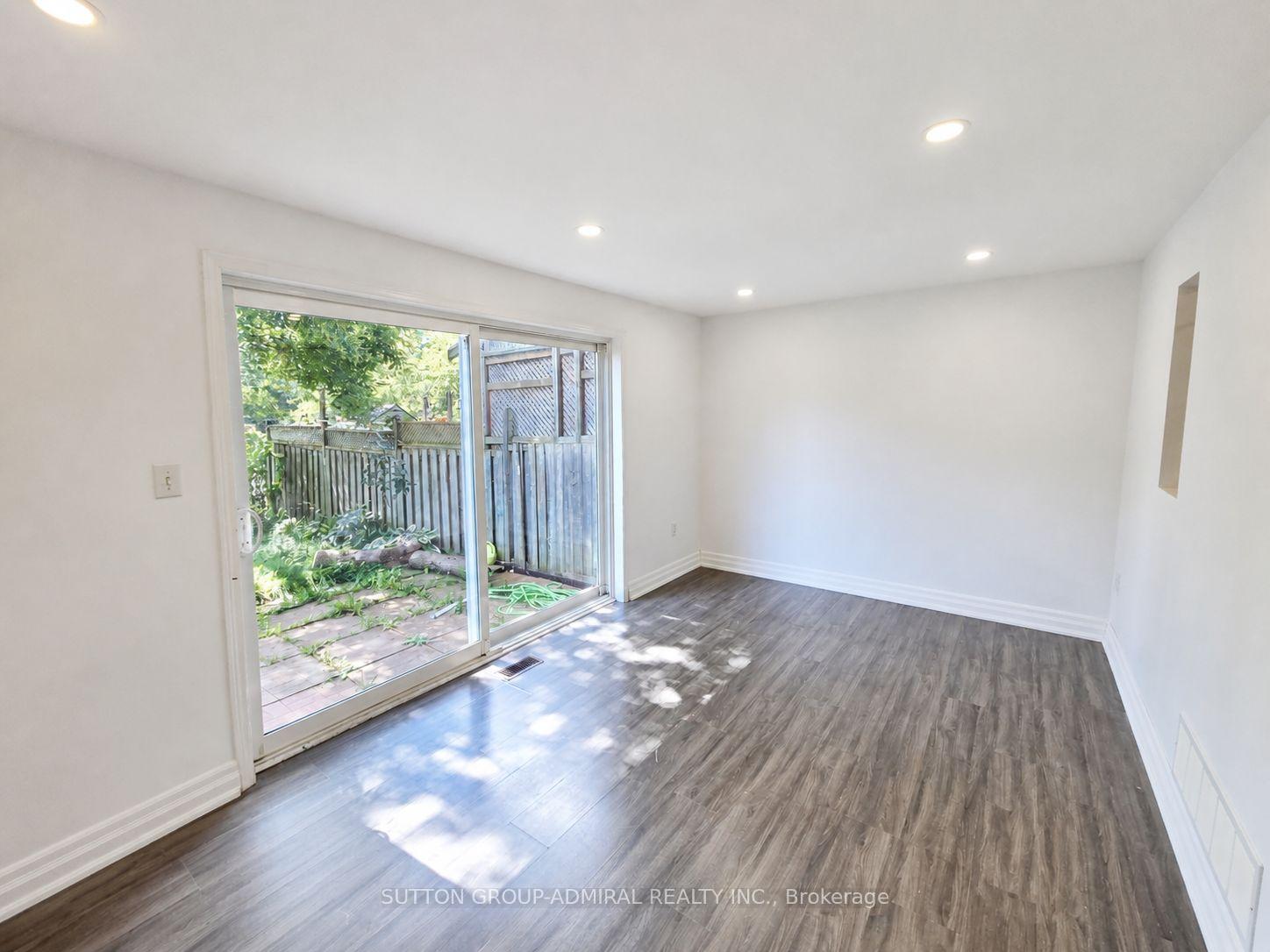 Photo 5 of 1 Seymour Crescent, Barrie, Holly — HOMEH