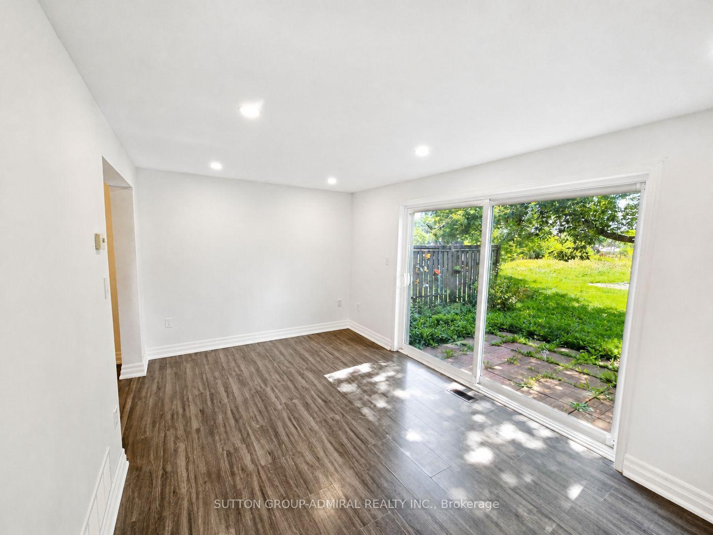 Photo 6 of 1 Seymour Crescent, Barrie, Holly — HOMEH