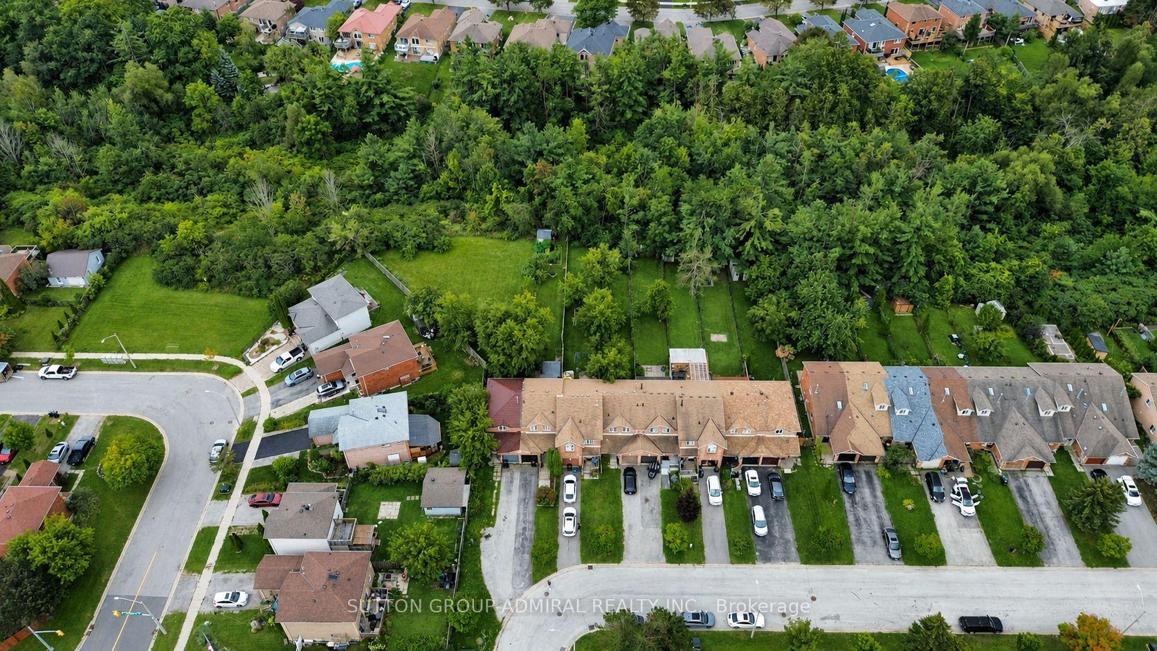 Photo 18 of 1 Seymour Crescent, Barrie, Holly — HOMEH