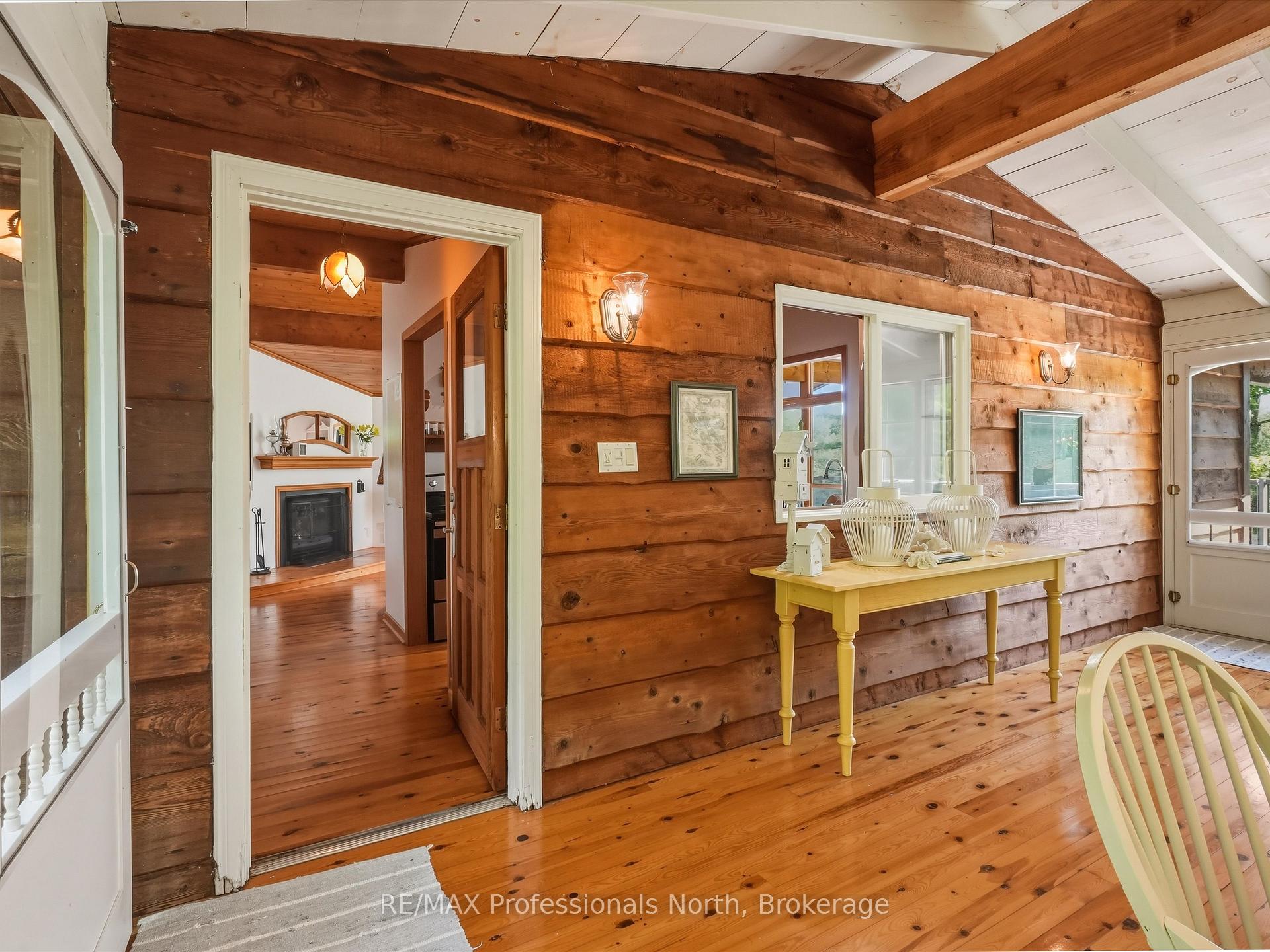 Photo 13 of 23 Taylor Island, Gravenhurst, Muskoka (S) — HOMEH