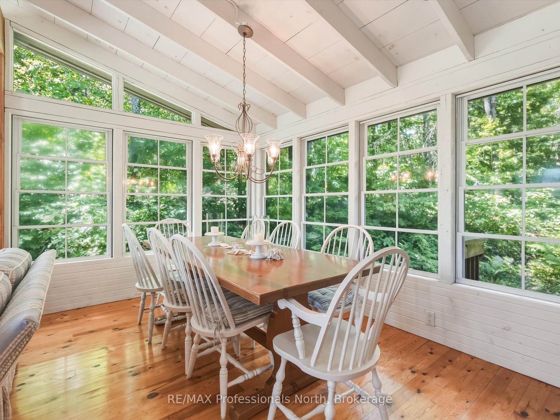 Photo 15 of 23 Taylor Island, Gravenhurst, Muskoka (S) — HOMEH