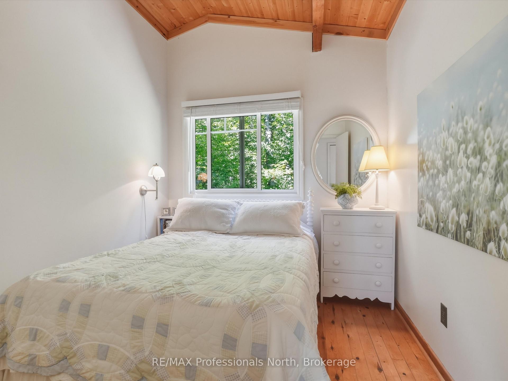 Photo 18 of 23 Taylor Island, Gravenhurst, Muskoka (S) — HOMEH