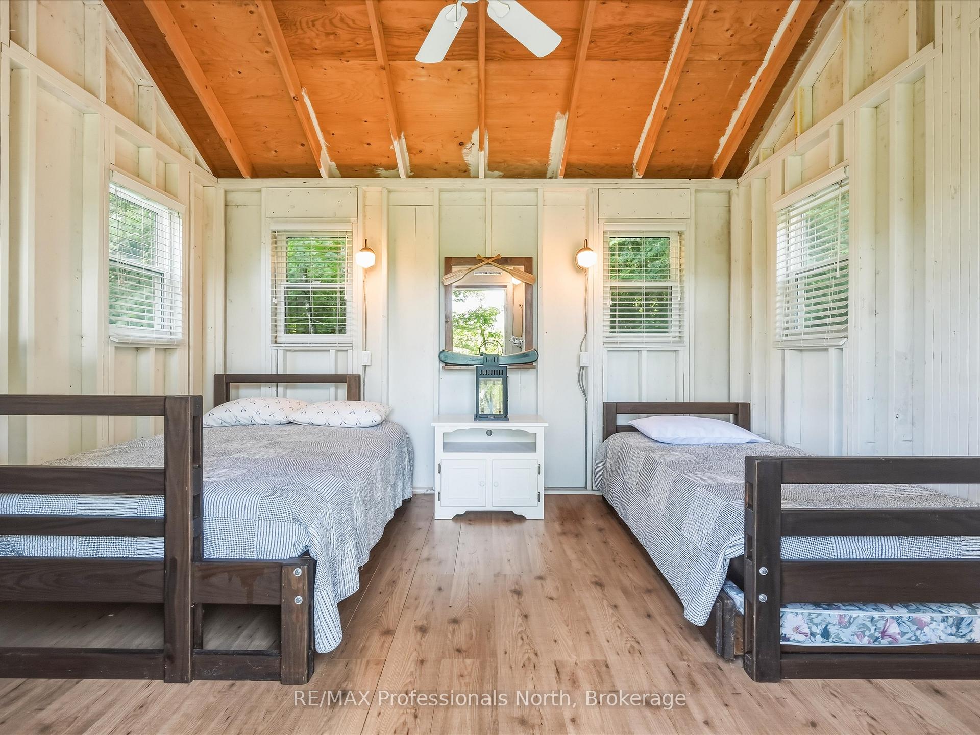 Photo 27 of 23 Taylor Island, Gravenhurst, Muskoka (S) — HOMEH
