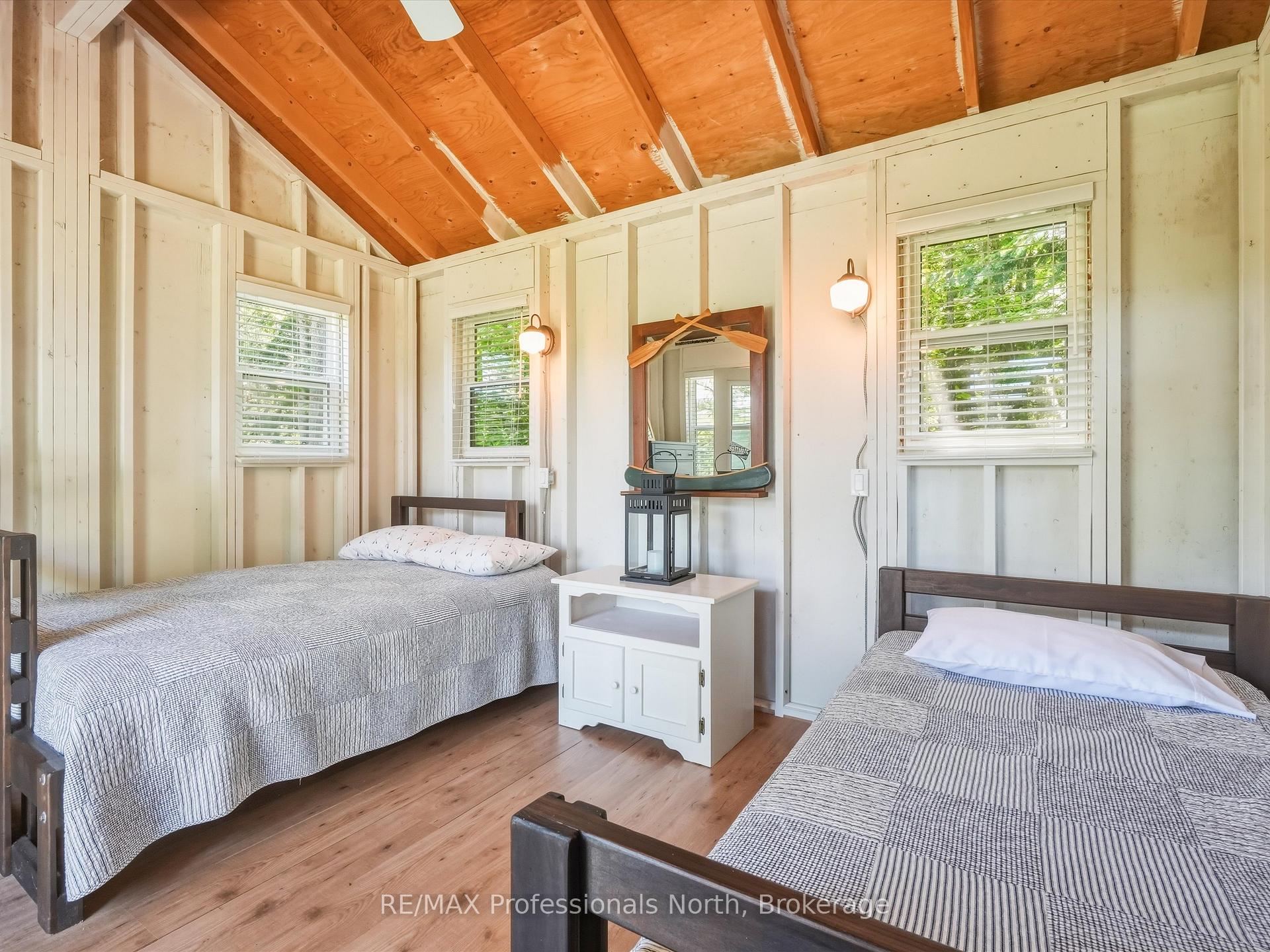 Photo 28 of 23 Taylor Island, Gravenhurst, Muskoka (S) — HOMEH