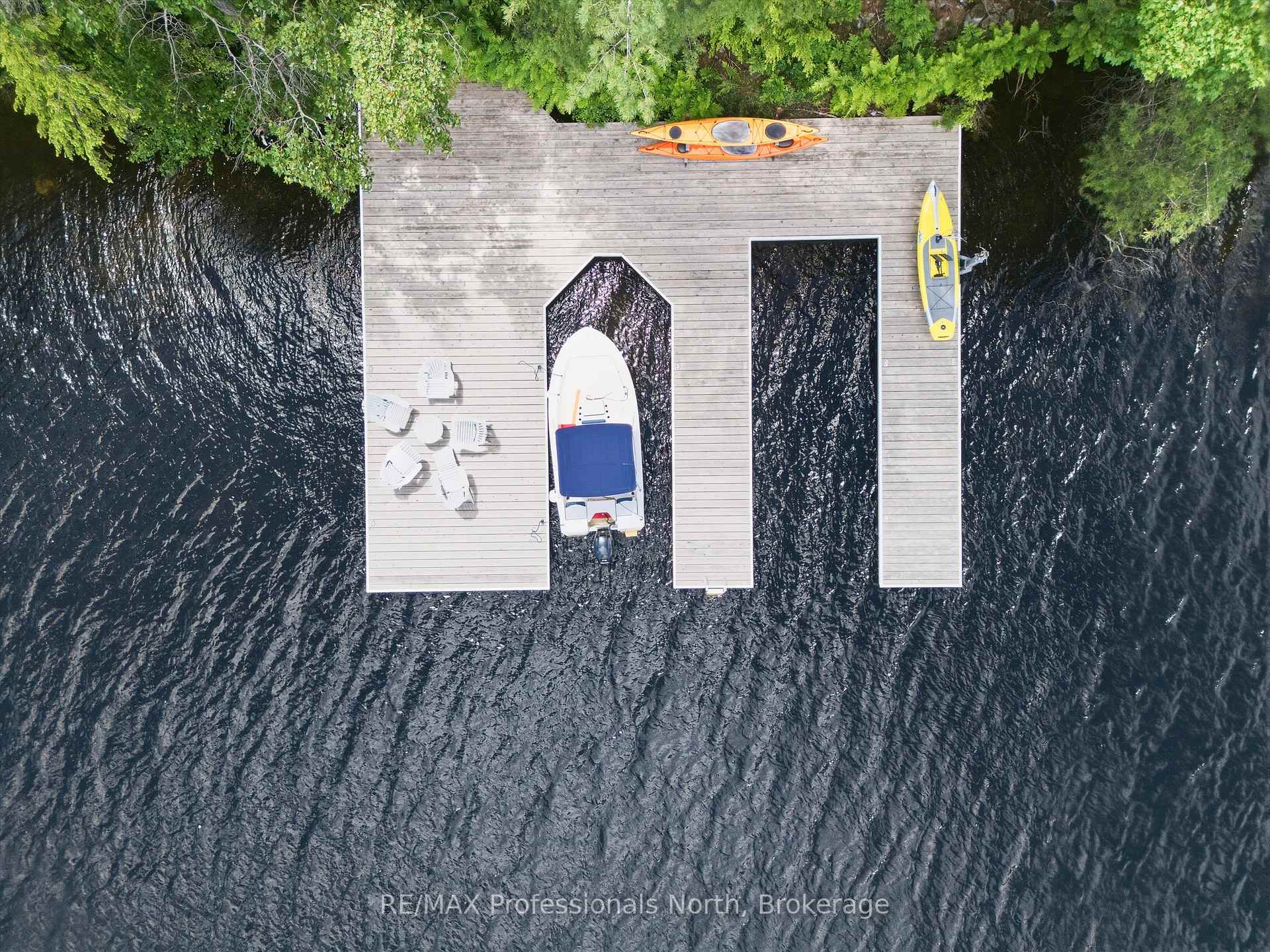 Photo 33 of 23 Taylor Island, Gravenhurst, Muskoka (S) — HOMEH