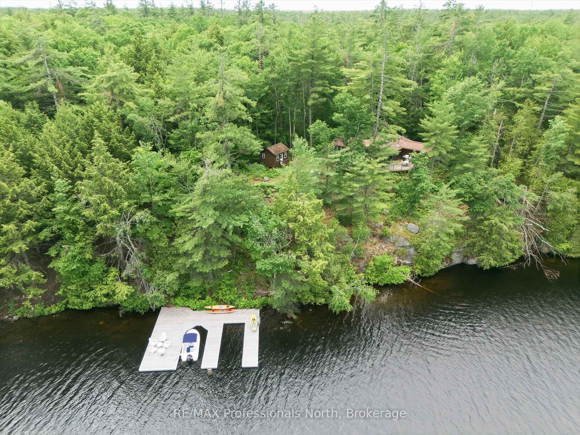 Photo 35 of 23 Taylor Island, Gravenhurst, Muskoka (S) — HOMEH