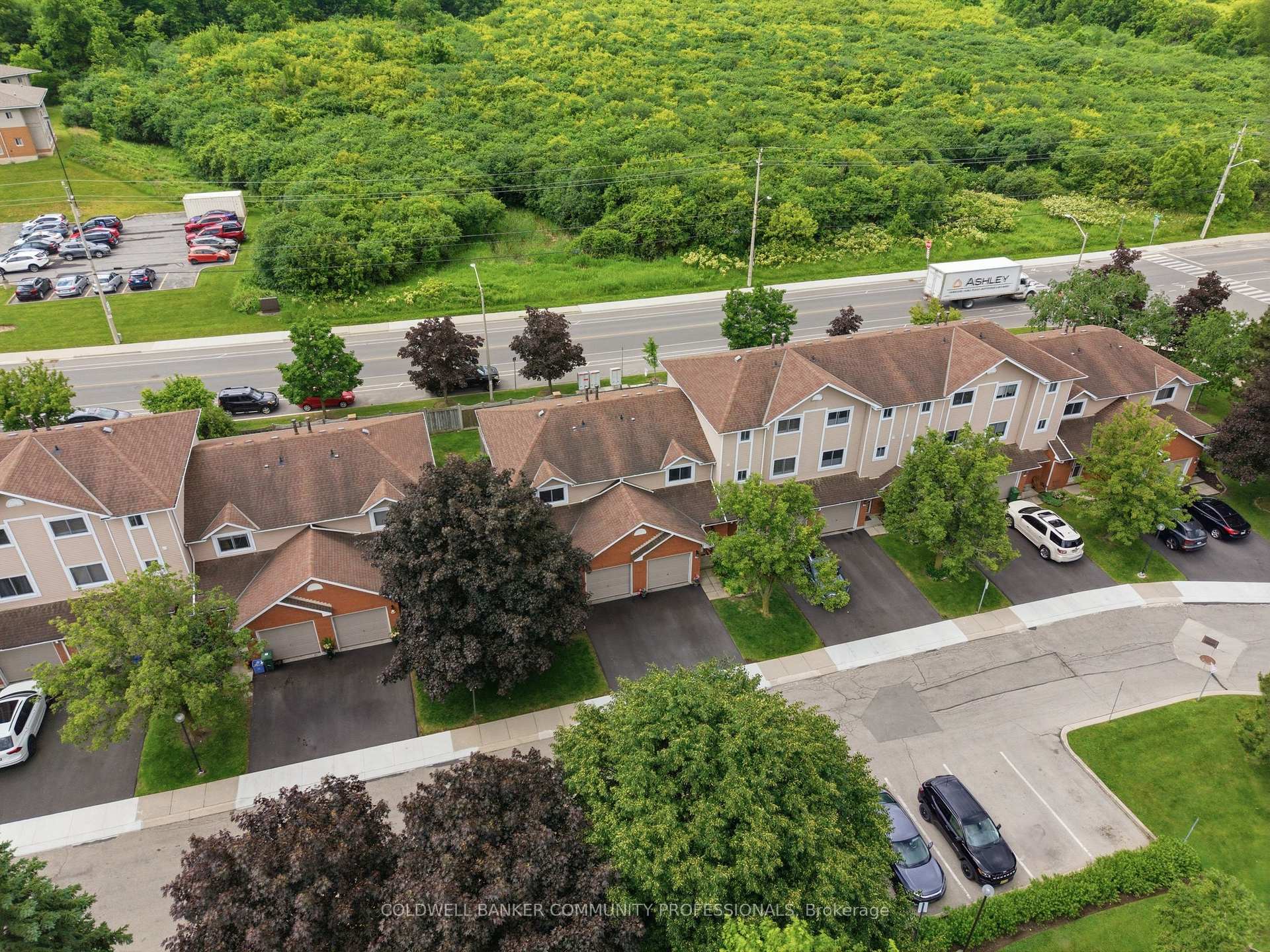 Photo 1 of Unit 46, 386 Highland Road W, Hamilton, Stoney Creek Mountain — HOMEH