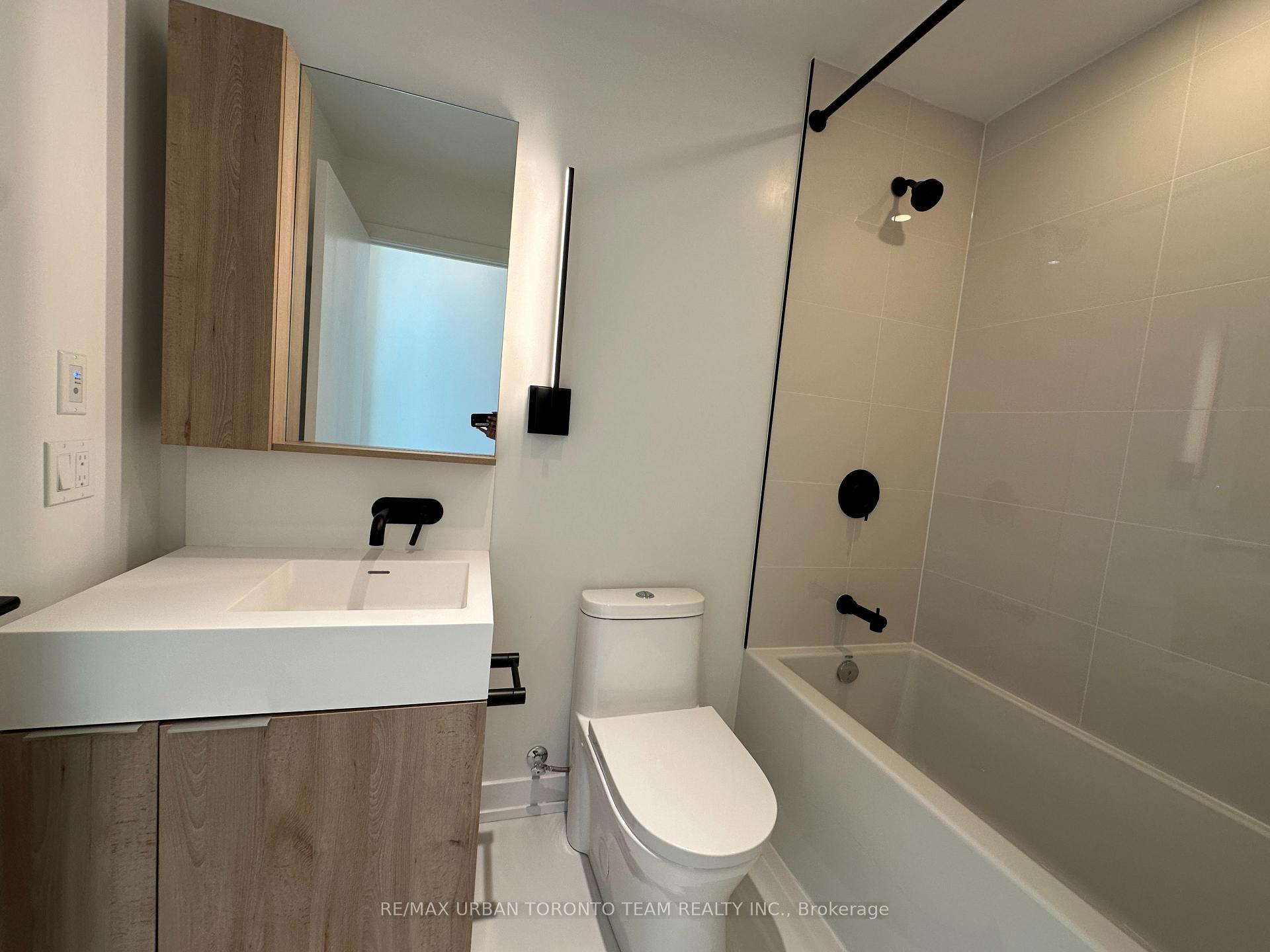 Photo 14 of Unit 2602, 117 Broadway Avenue, Toronto, Mount Pleasant West — HOMEH