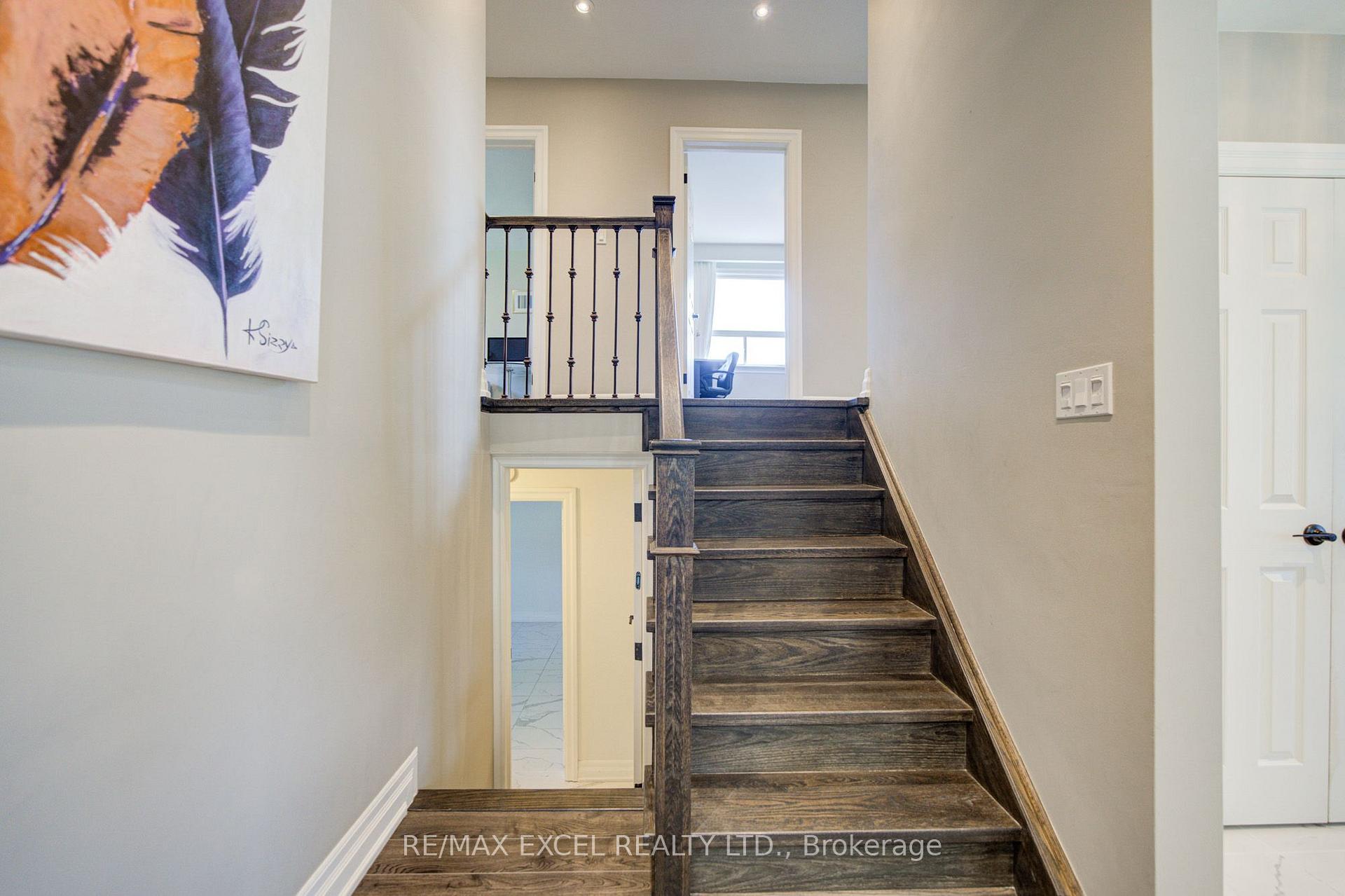 Photo 6 of 6 Averill Crescent, North York, Newtonbrook East — HOMEH