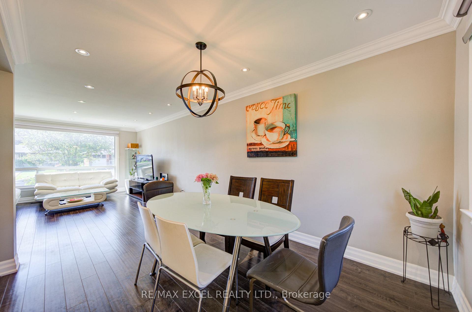 Photo 14 of 6 Averill Crescent, North York, Newtonbrook East — HOMEH
