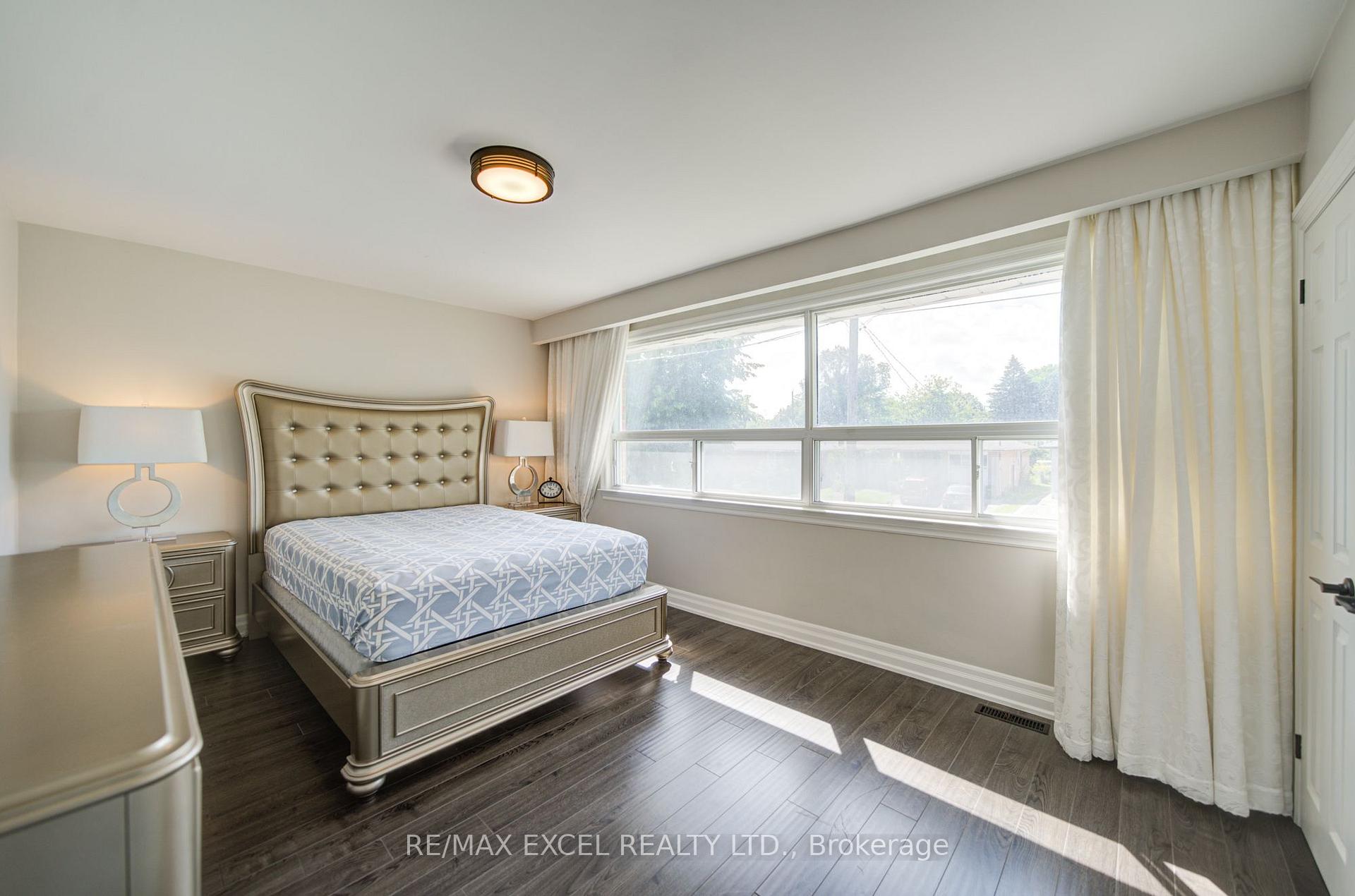 Photo 21 of 6 Averill Crescent, North York, Newtonbrook East — HOMEH