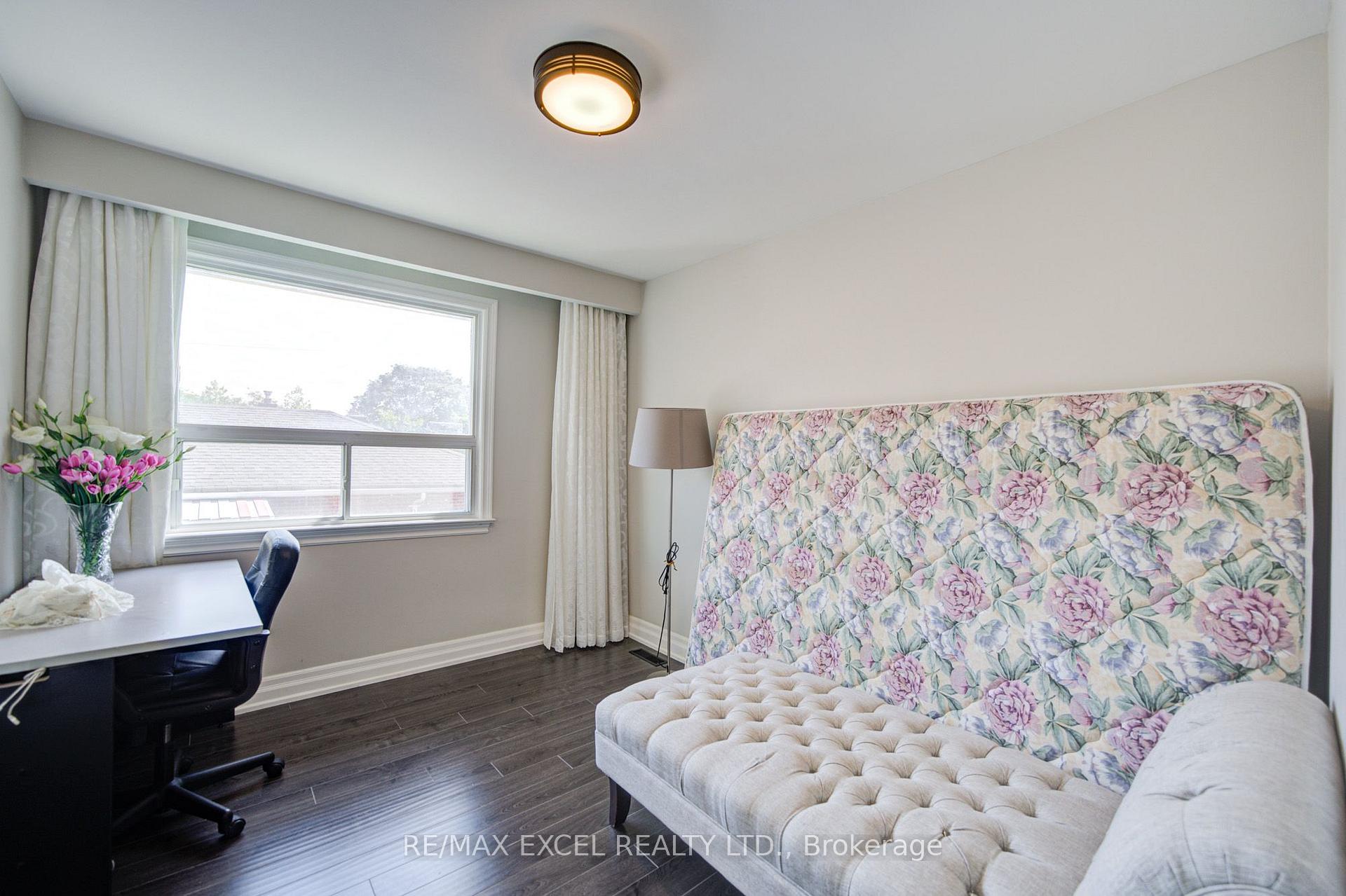 Photo 25 of 6 Averill Crescent, North York, Newtonbrook East — HOMEH