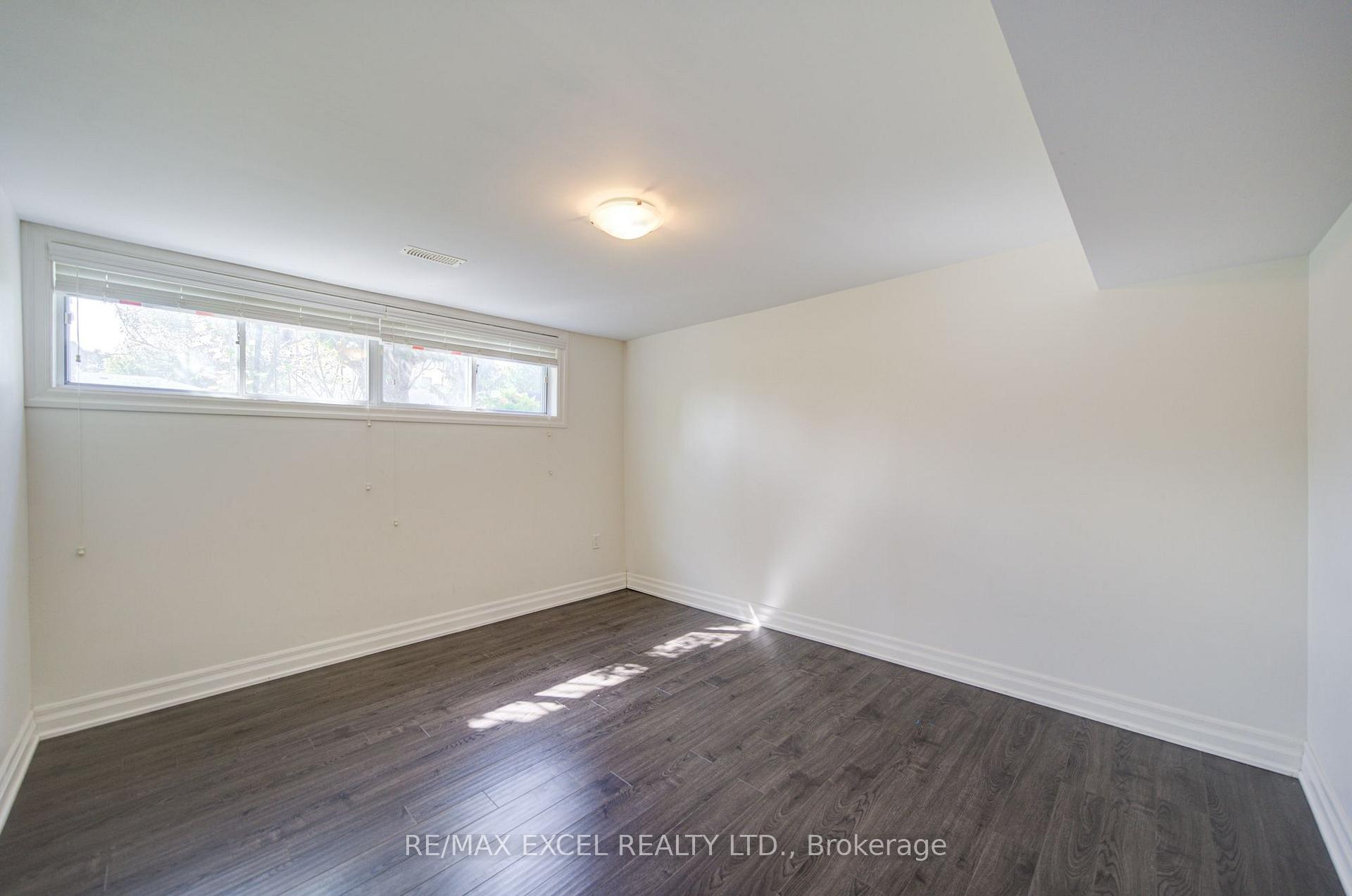 Photo 39 of 6 Averill Crescent, North York, Newtonbrook East — HOMEH