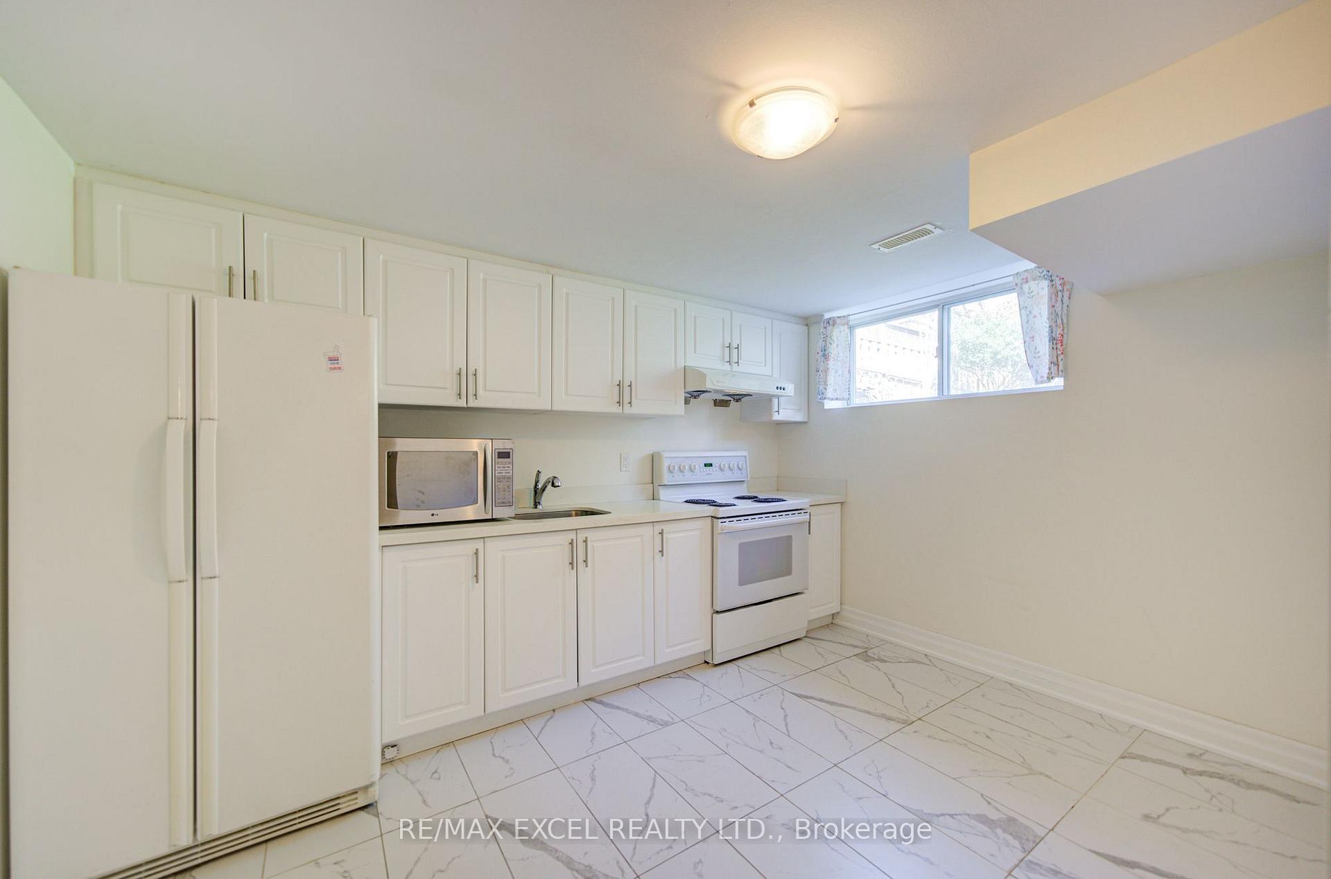 Photo 42 of 6 Averill Crescent, North York, Newtonbrook East — HOMEH