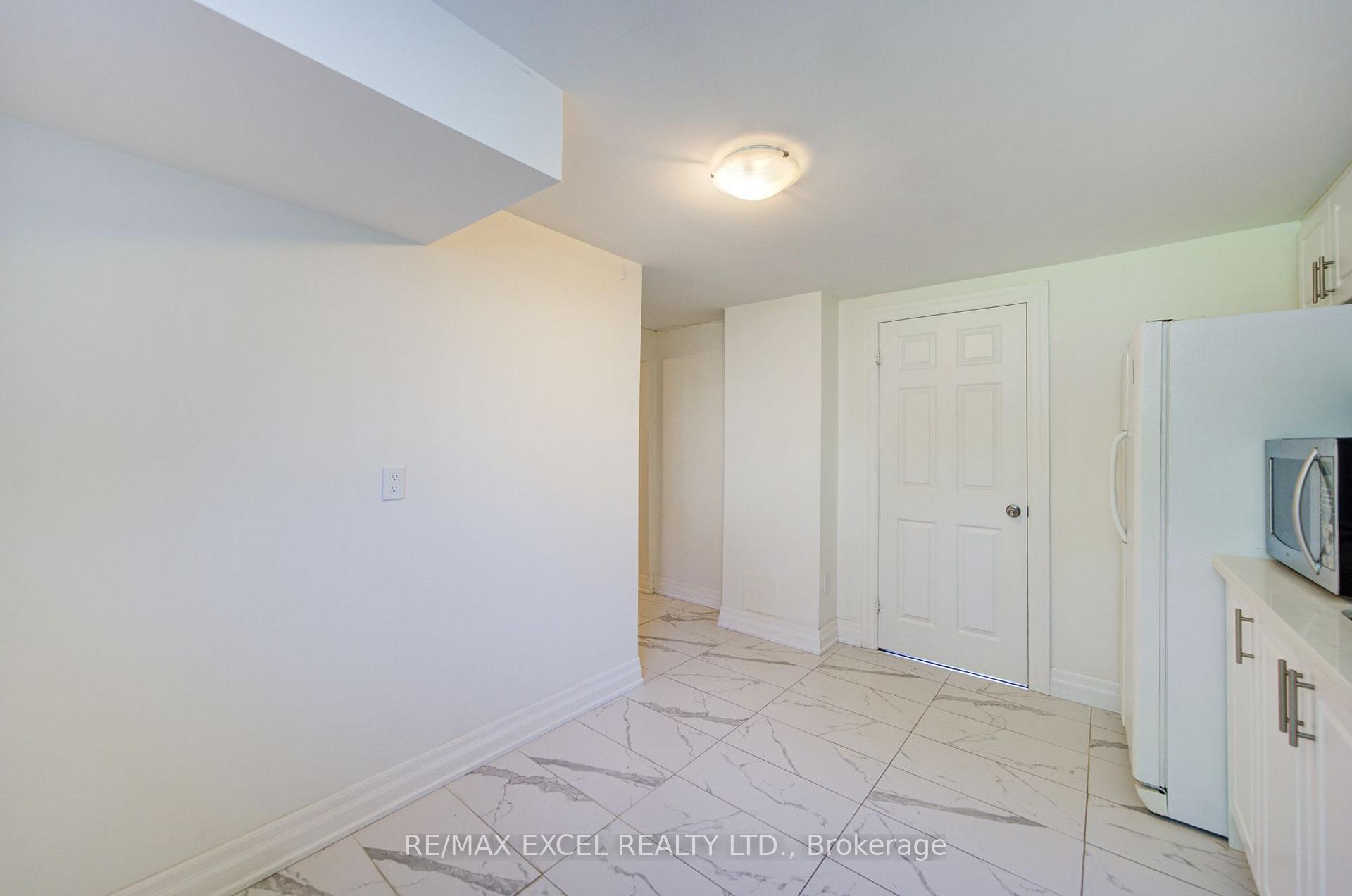 Photo 43 of 6 Averill Crescent, North York, Newtonbrook East — HOMEH