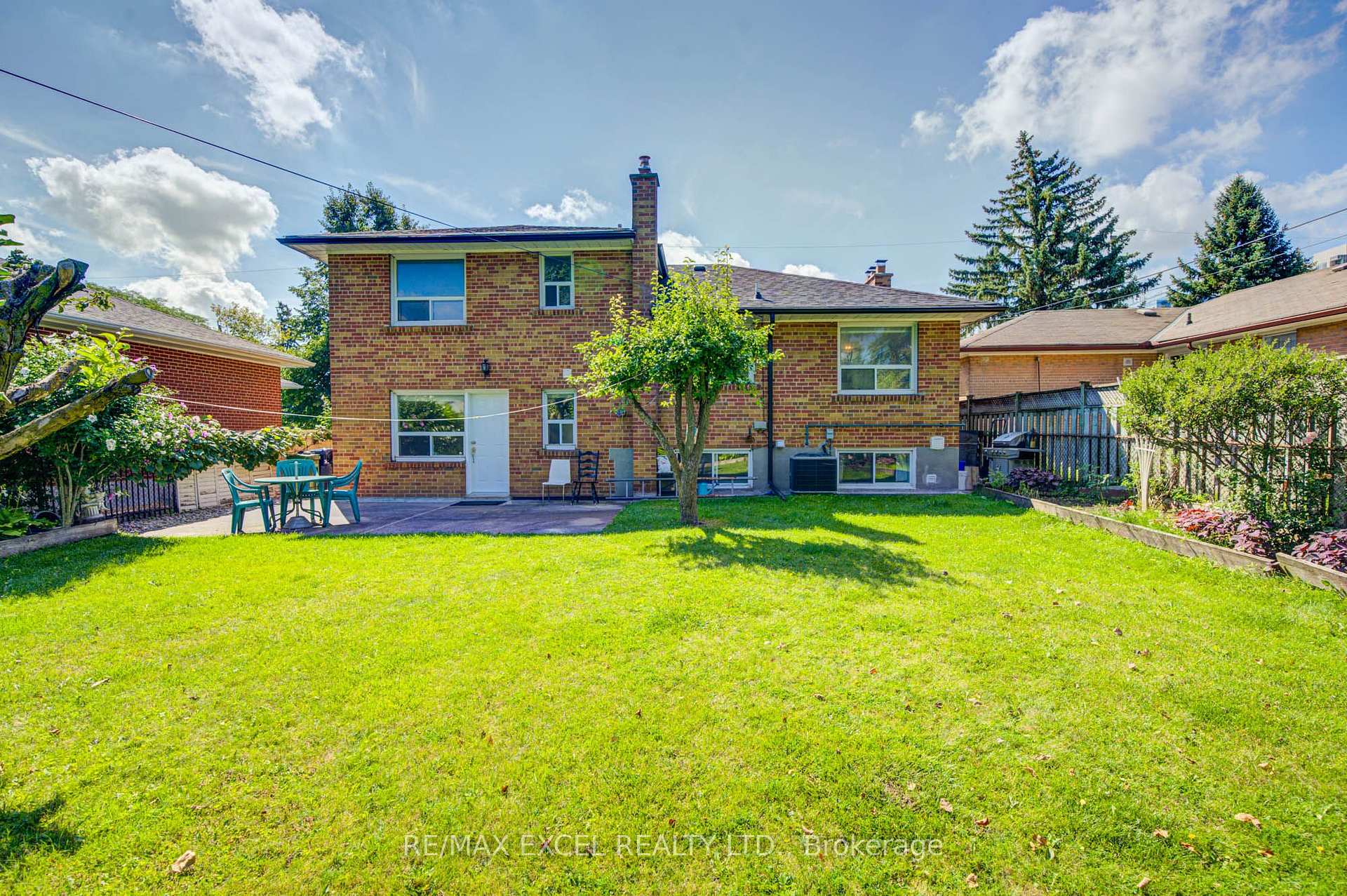 Photo 46 of 6 Averill Crescent, North York, Newtonbrook East — HOMEH