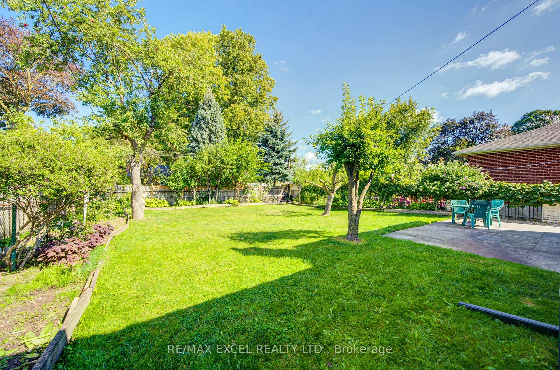 Photo 49 of 6 Averill Crescent, North York, Newtonbrook East — HOMEH
