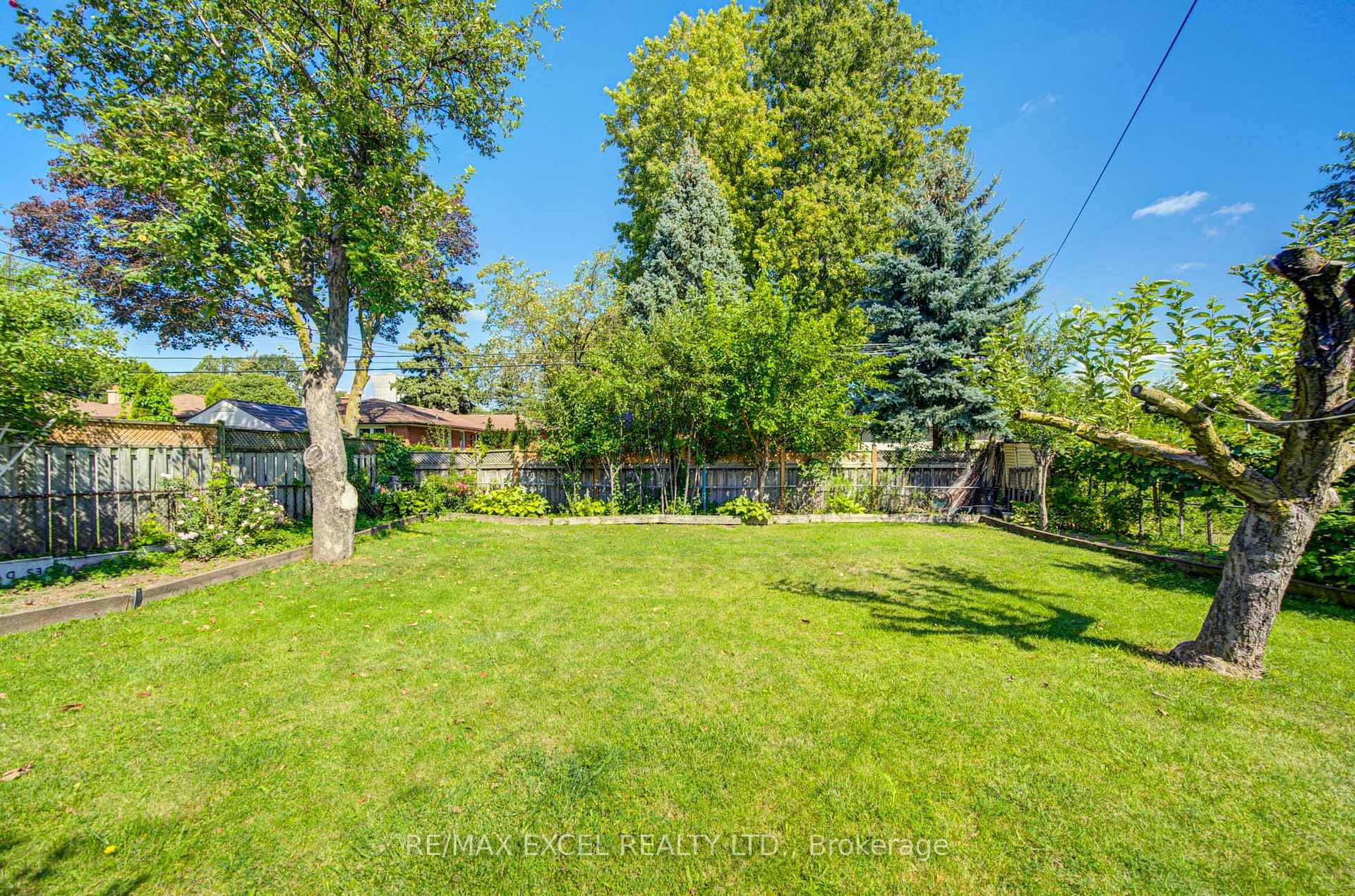 Photo 50 of 6 Averill Crescent, North York, Newtonbrook East — HOMEH