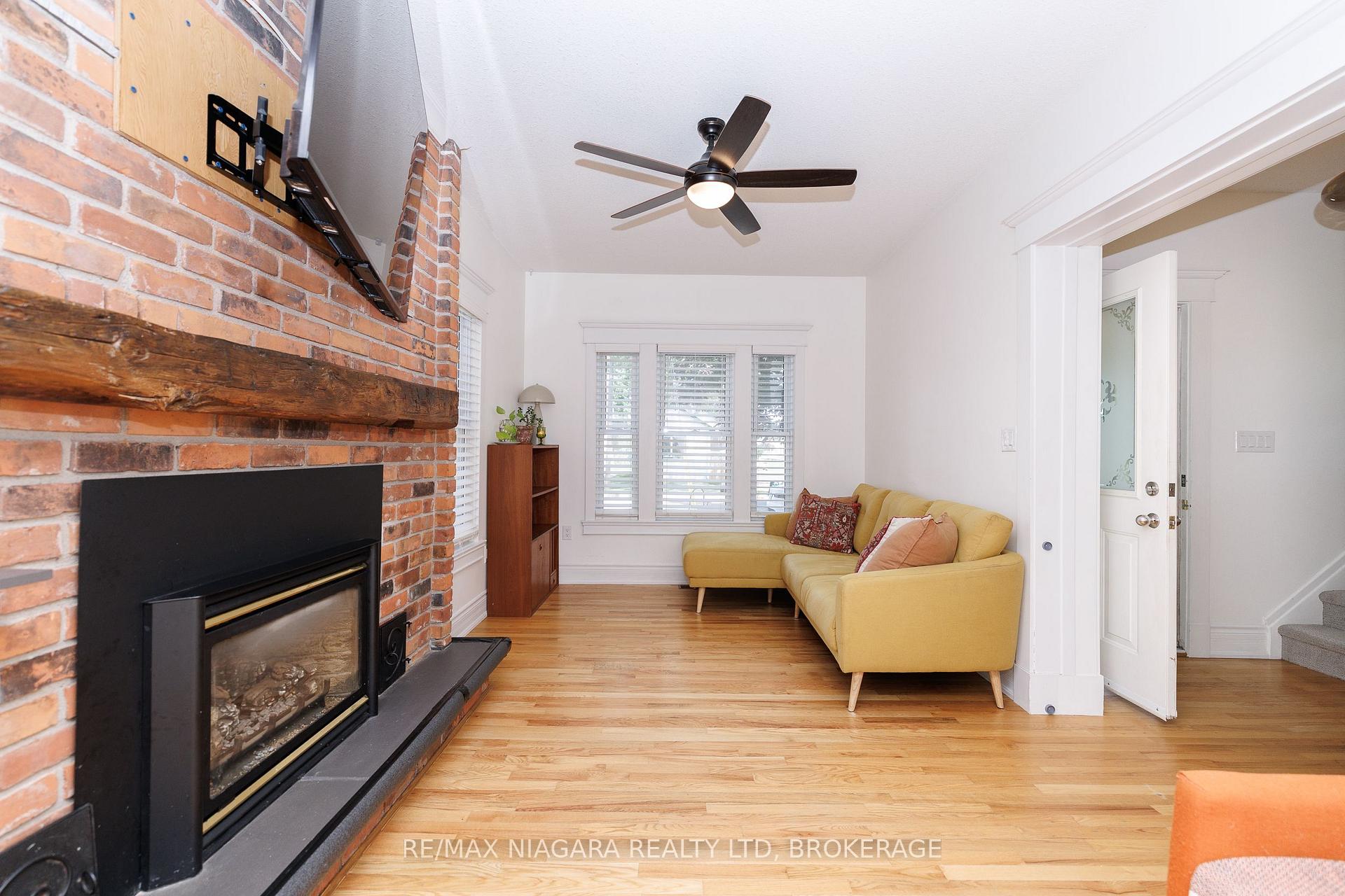 Photo 8 of 164 Kent Street, Port Colborne, Sugarloaf — HOMEH