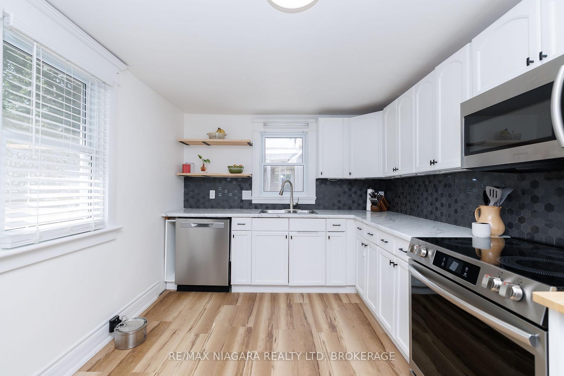 Photo 14 of 164 Kent Street, Port Colborne, Sugarloaf — HOMEH