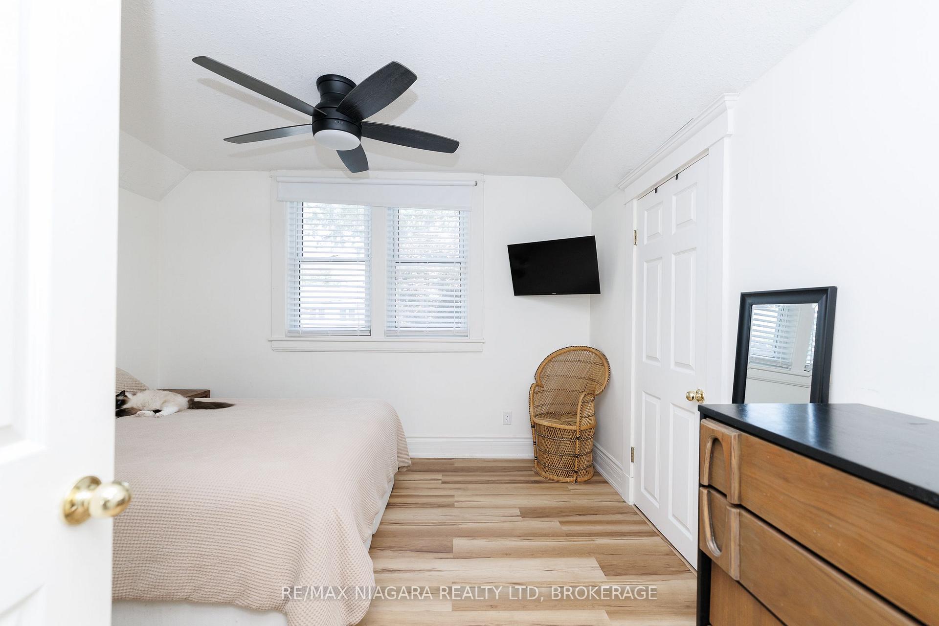 Photo 20 of 164 Kent Street, Port Colborne, Sugarloaf — HOMEH