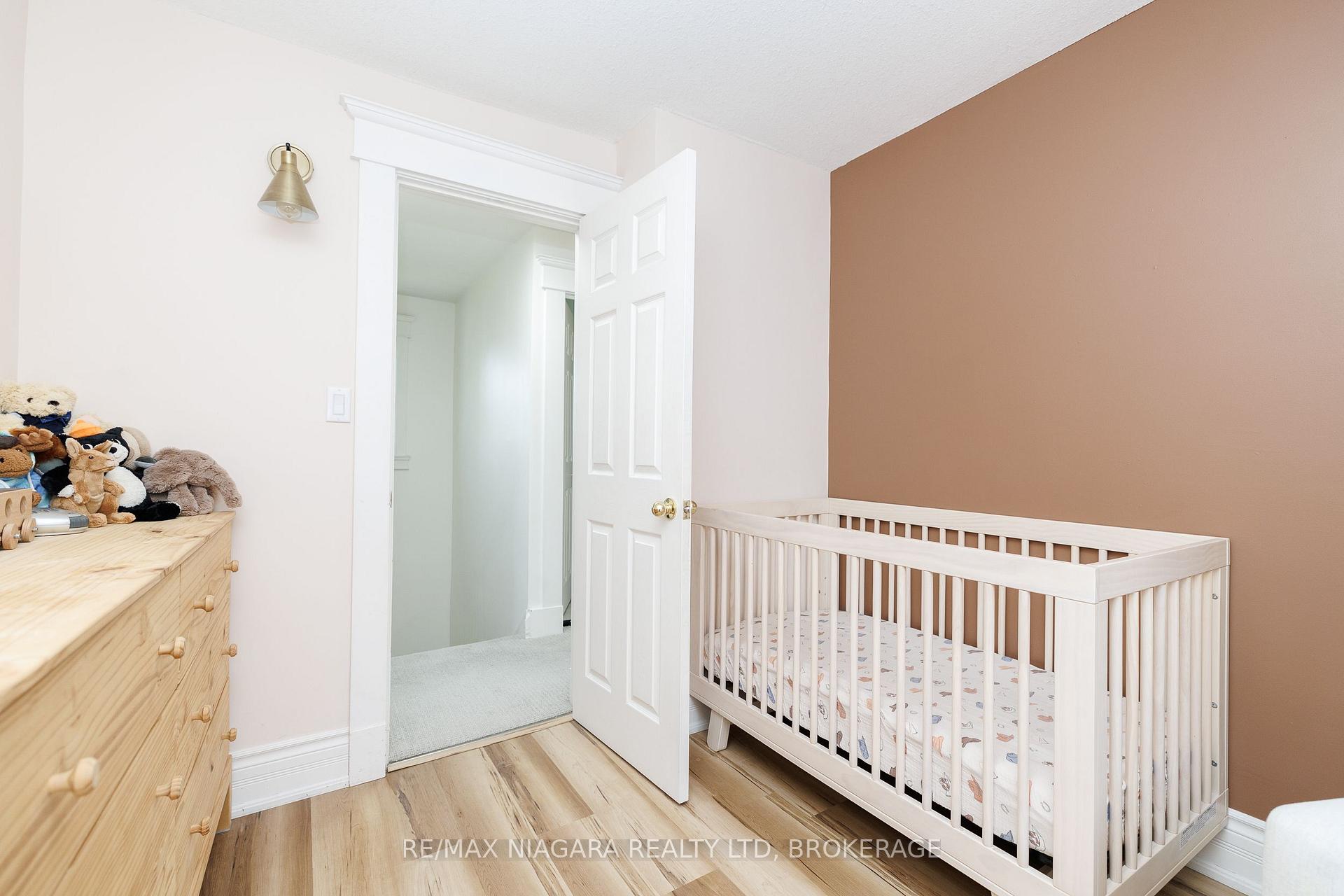 Photo 23 of 164 Kent Street, Port Colborne, Sugarloaf — HOMEH