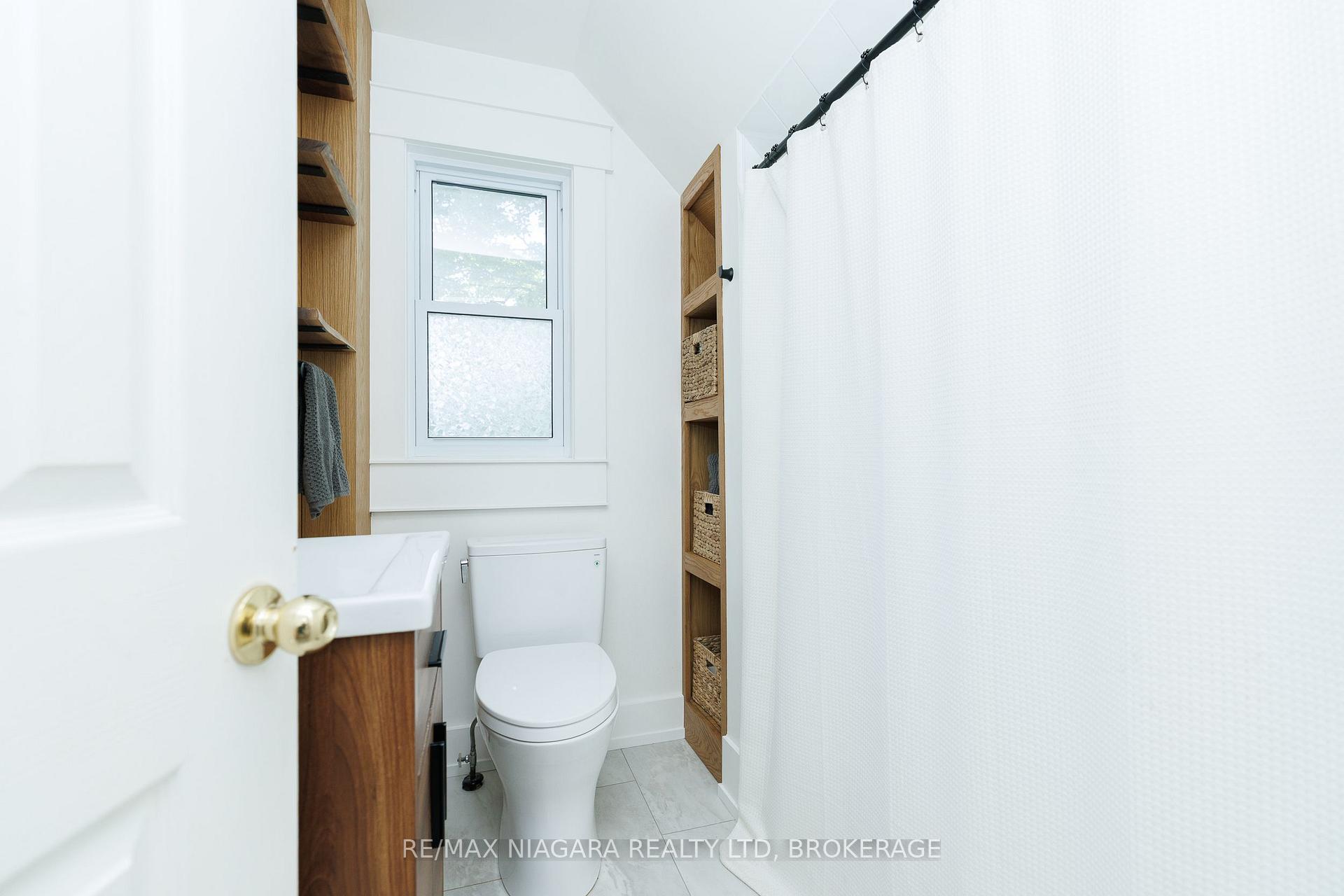 Photo 24 of 164 Kent Street, Port Colborne, Sugarloaf — HOMEH