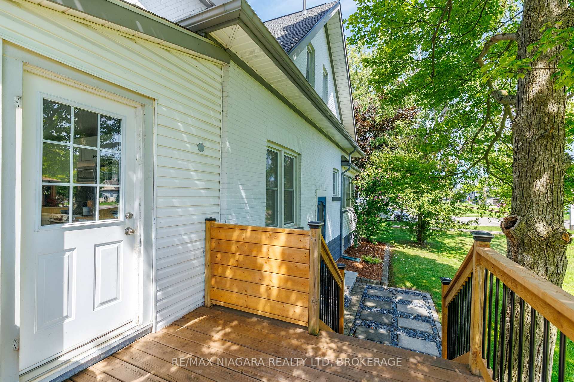 Photo 35 of 164 Kent Street, Port Colborne, Sugarloaf — HOMEH