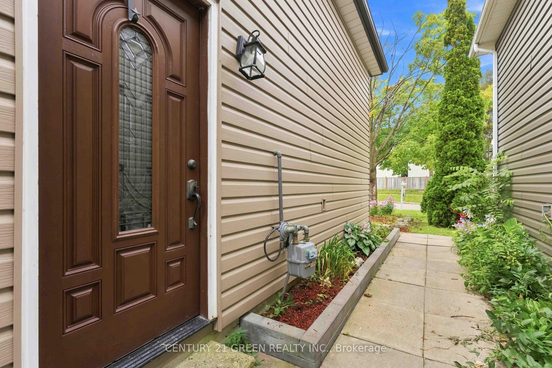Photo 5 of 1469 Birchcliffe Court, Oshawa, Lakeview — HOMEH