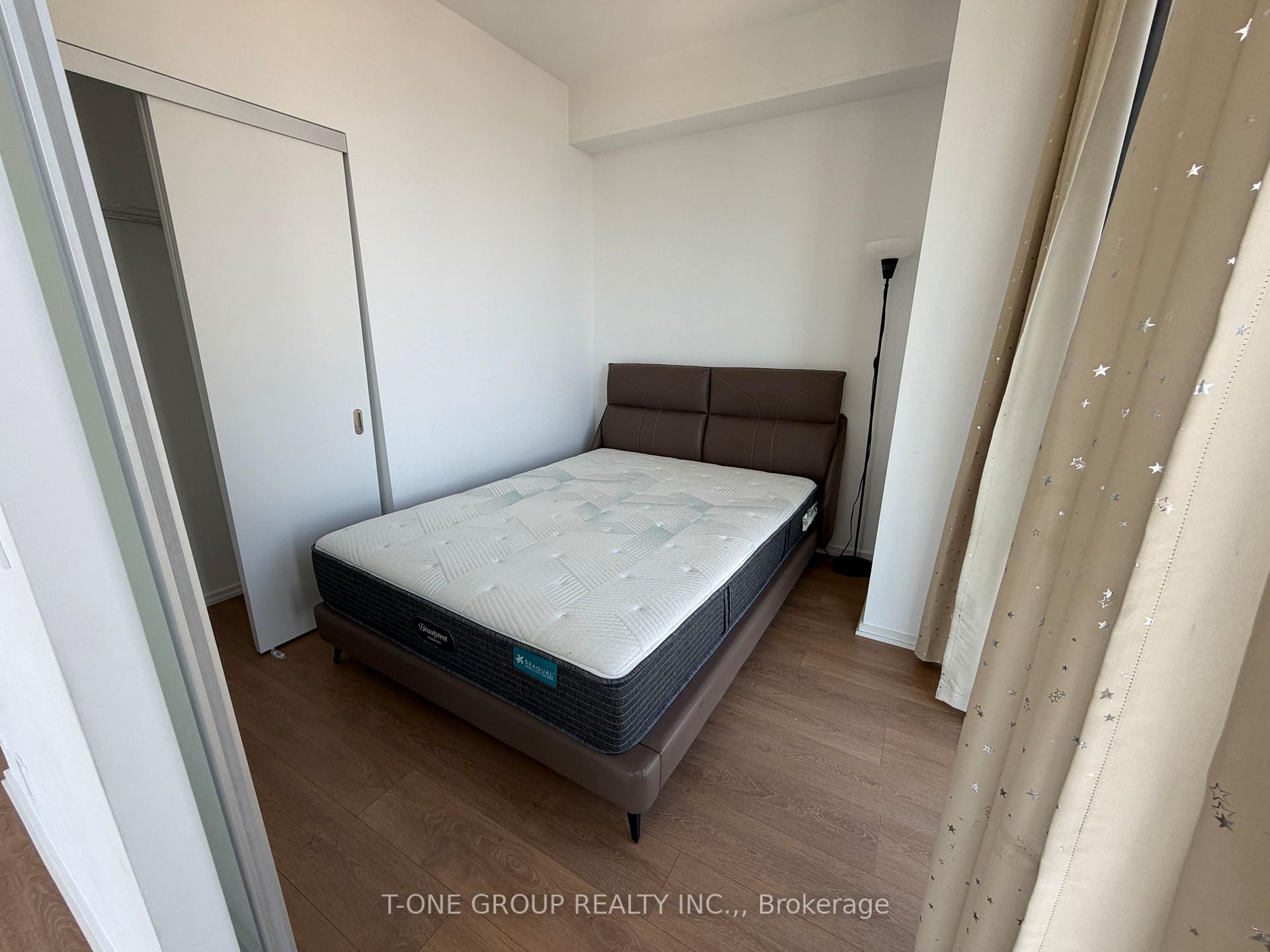 Photo 5 of Unit 3202, 75 St Nicholas Street, Toronto, Bay Street Corridor — HOMEH