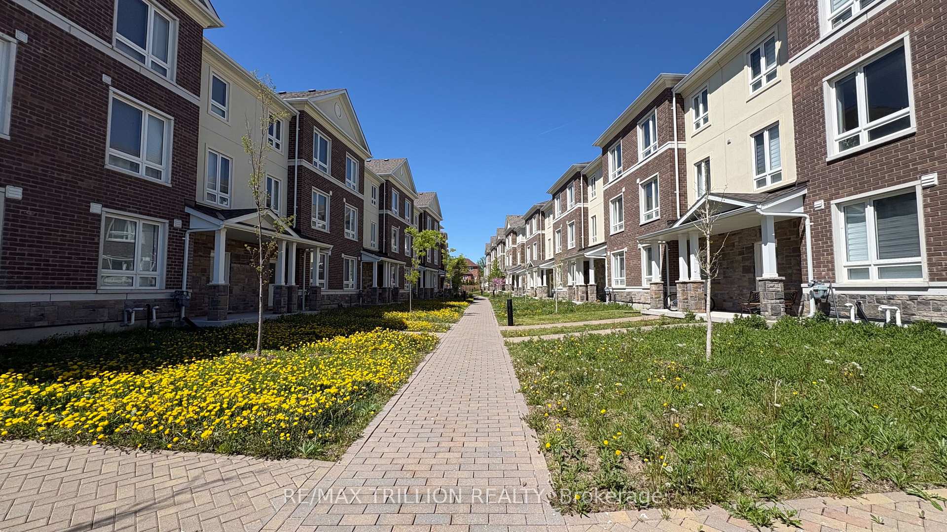 Photo 4 of 91 Massachusetts Lane, Markham, Wismer — HOMEH
