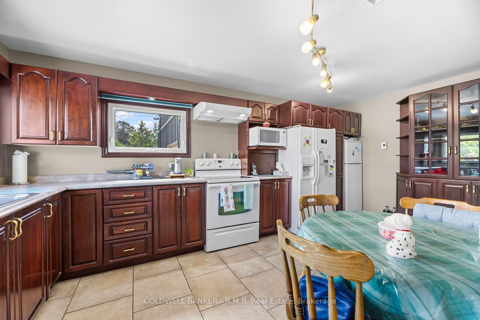 Photo 12 of 455 Campbell Street, Cobourg — HOMEH